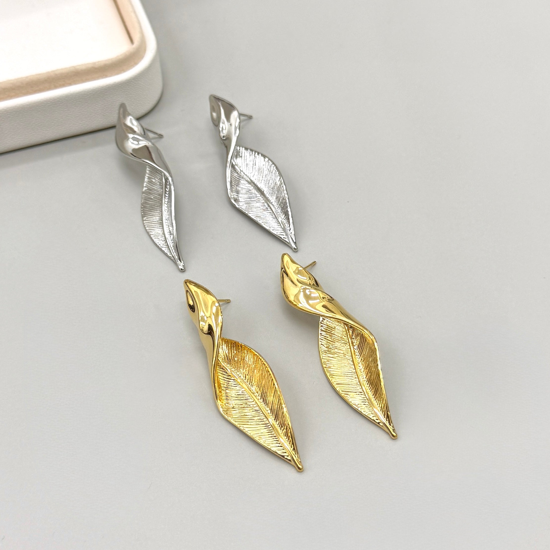AROS | HOJA CON TEXTURA