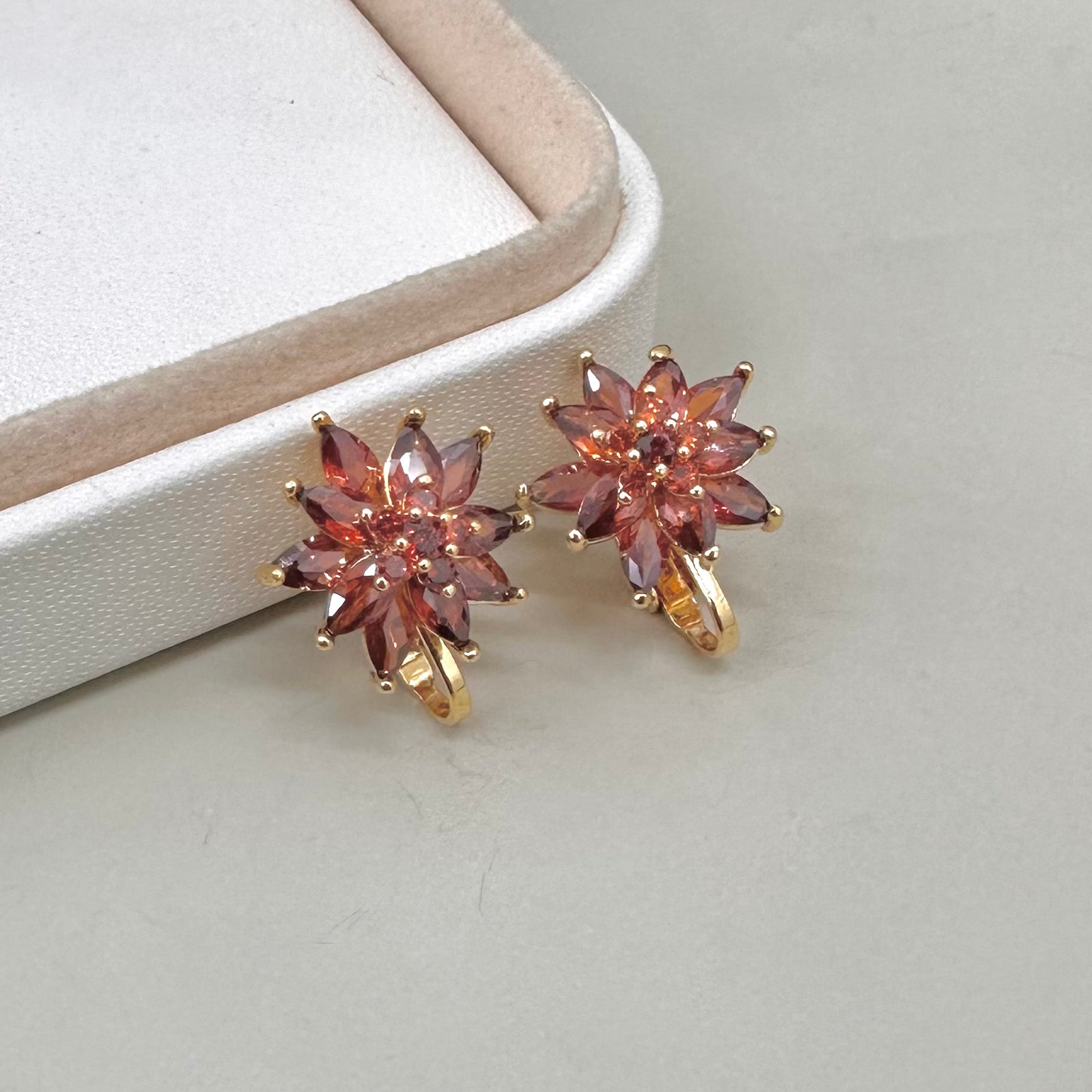 AROS CLIP | FLOR | CIRCONITA AMBAR