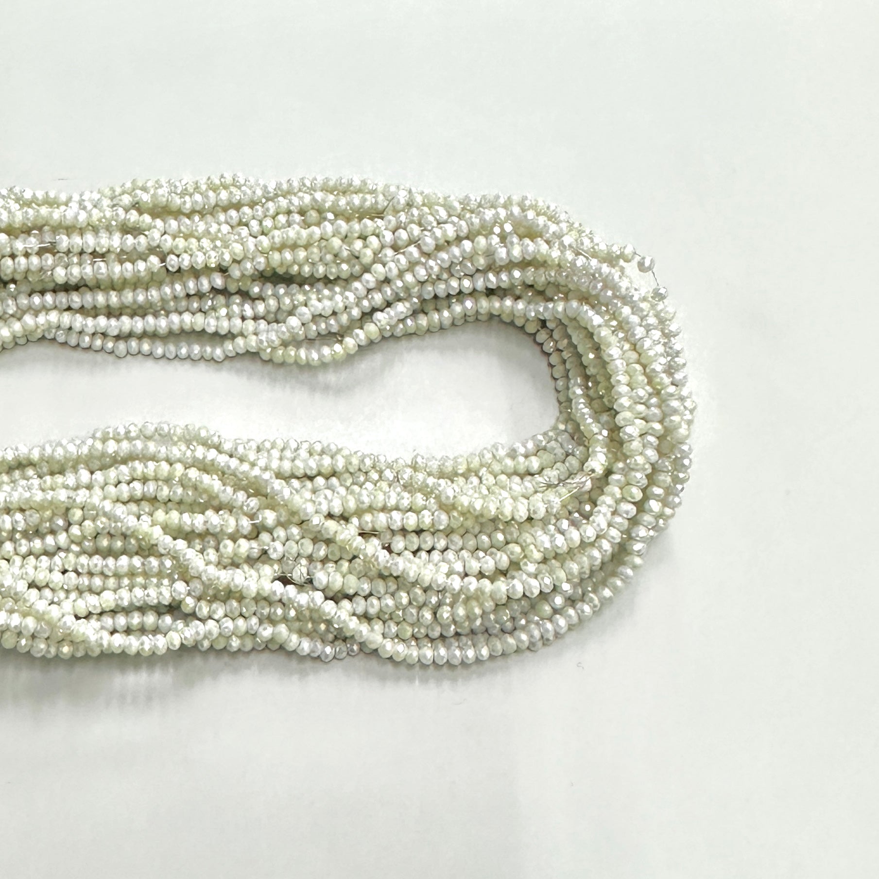 CRISTAL CHATO | 2.5MM | HUESO BICOLOR TORNASOL