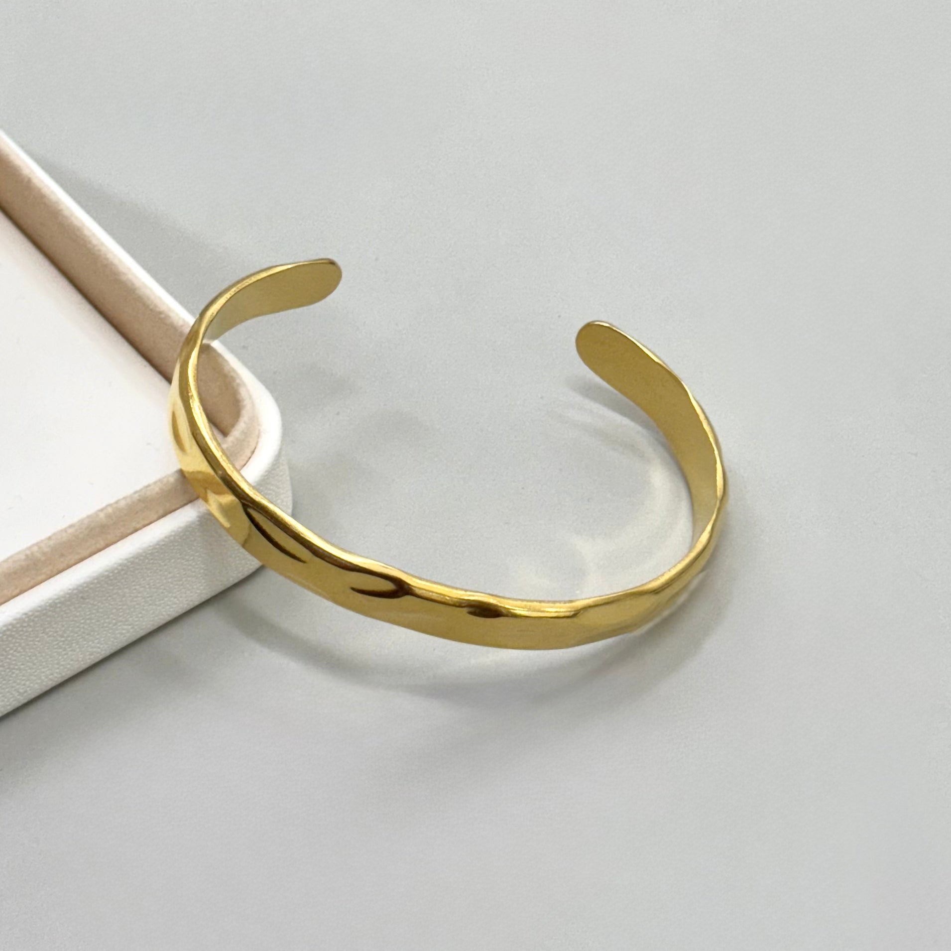 PULSERA RIGIDA | IRREGULAR