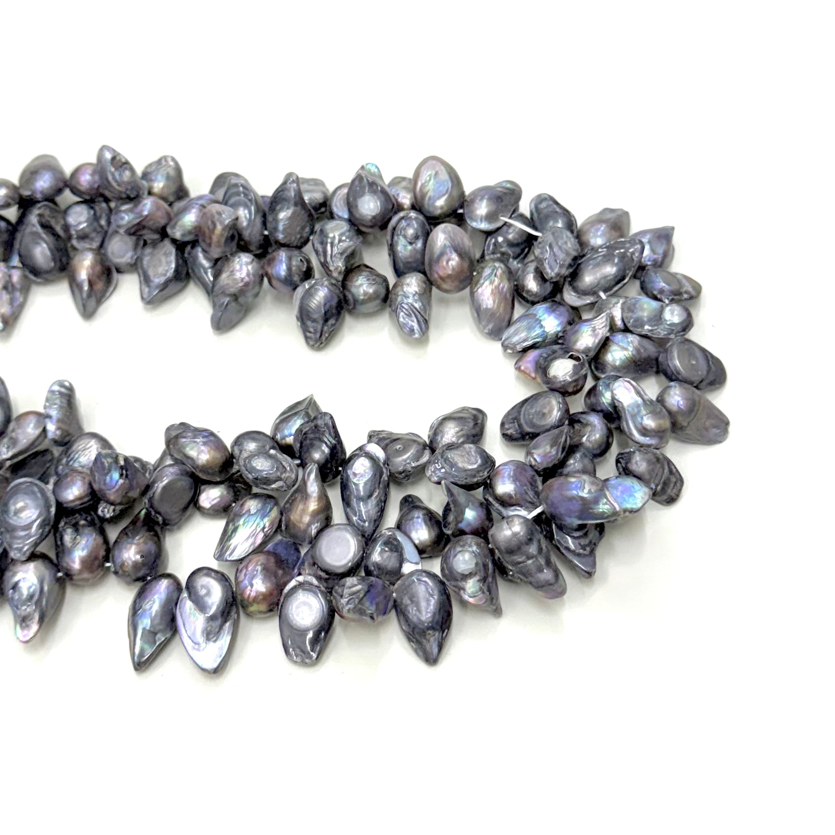 PERLA DE RIO | CONCHA IRREGULAR AZUL TORNASOL