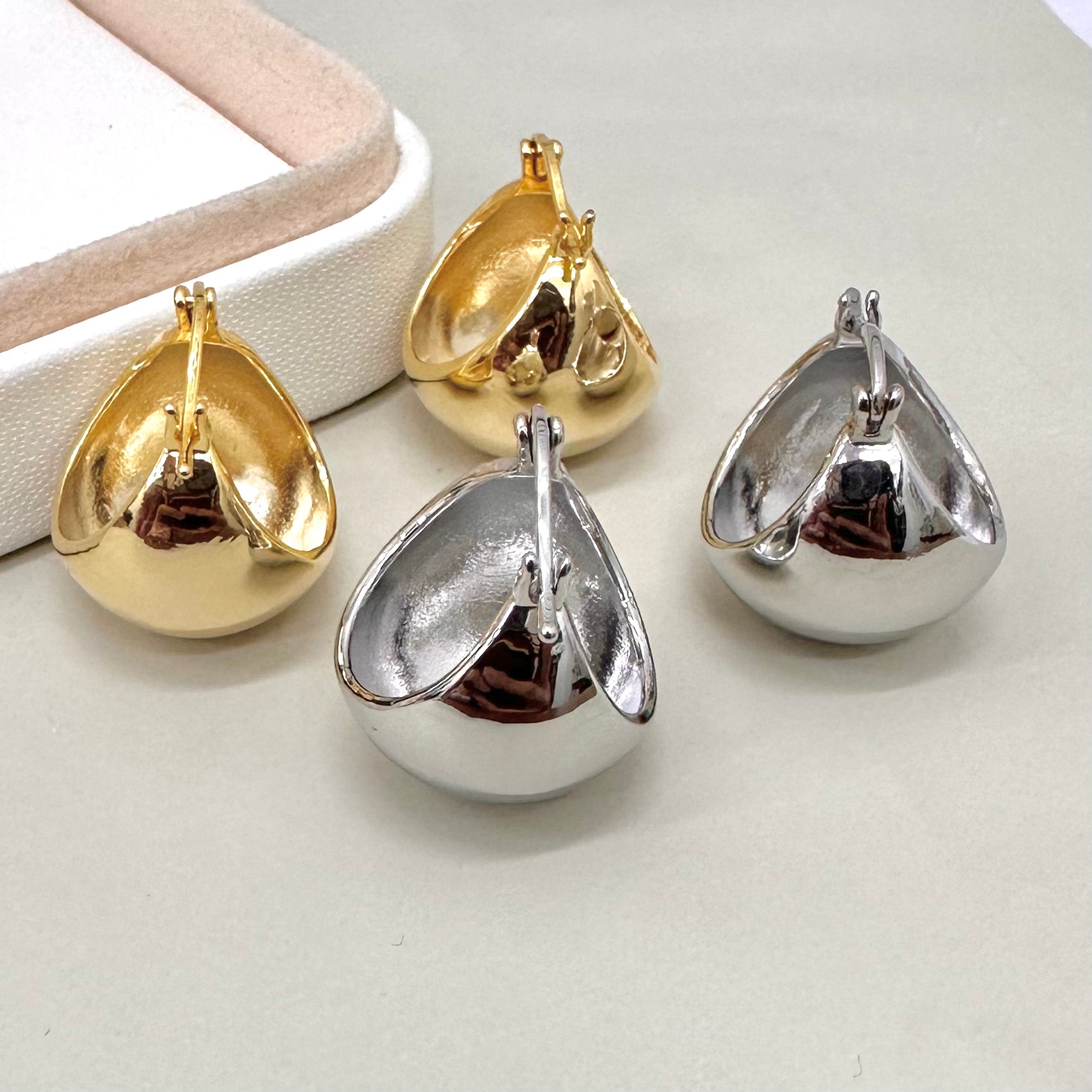 AROS BAÑO DE ORO | COLGANTE ESFERA 3 | 22MM X 17MM