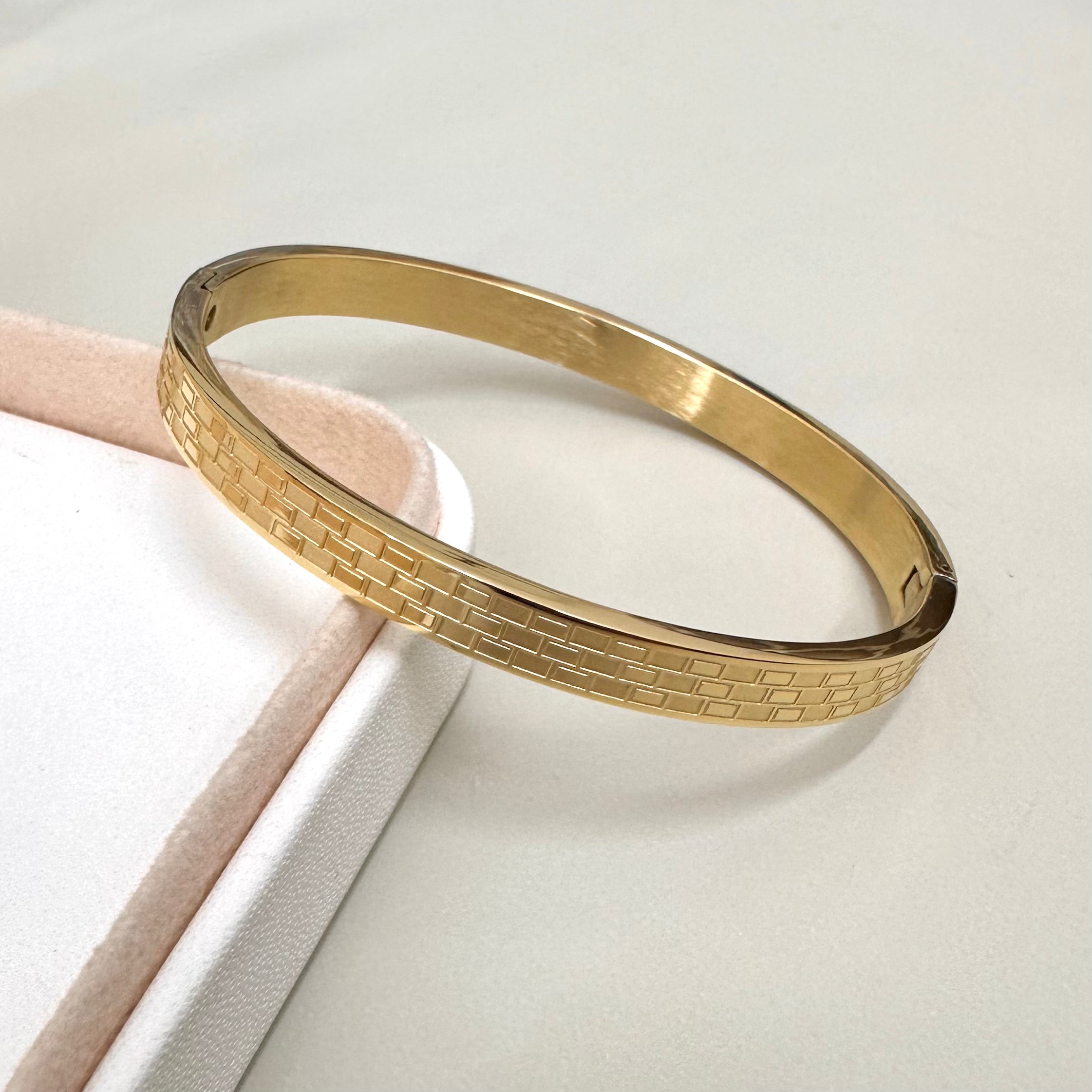 PULSERA RIGIDA | GRABADO RECTANGULOS