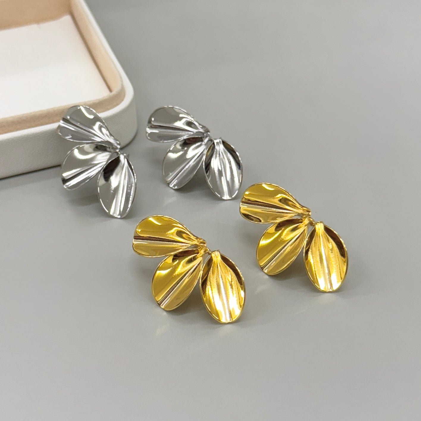 AROS | TRES PETALOS