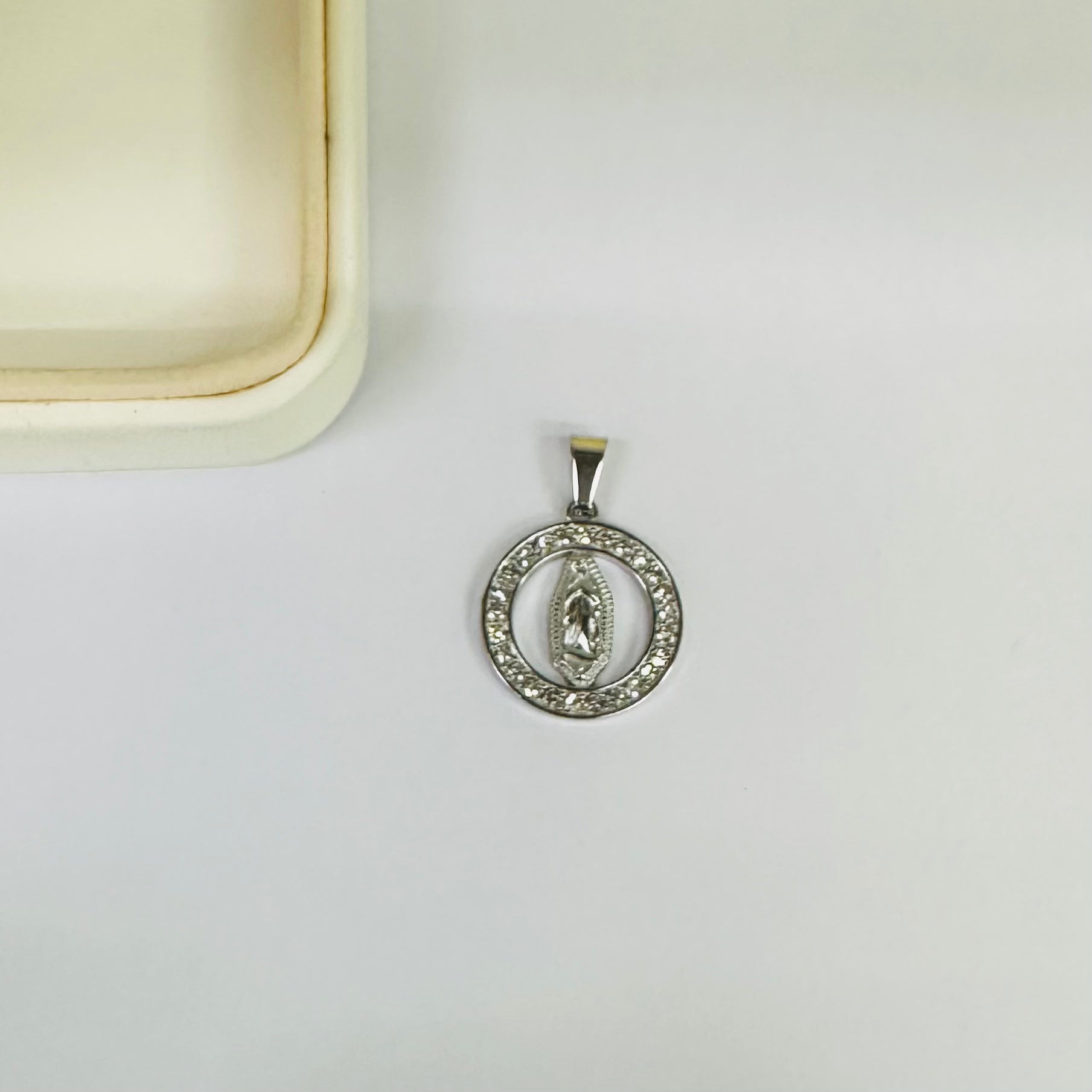COLGANTE RELIGIOSO | VIRGEN DE GUADALUPE CON CIRCONES