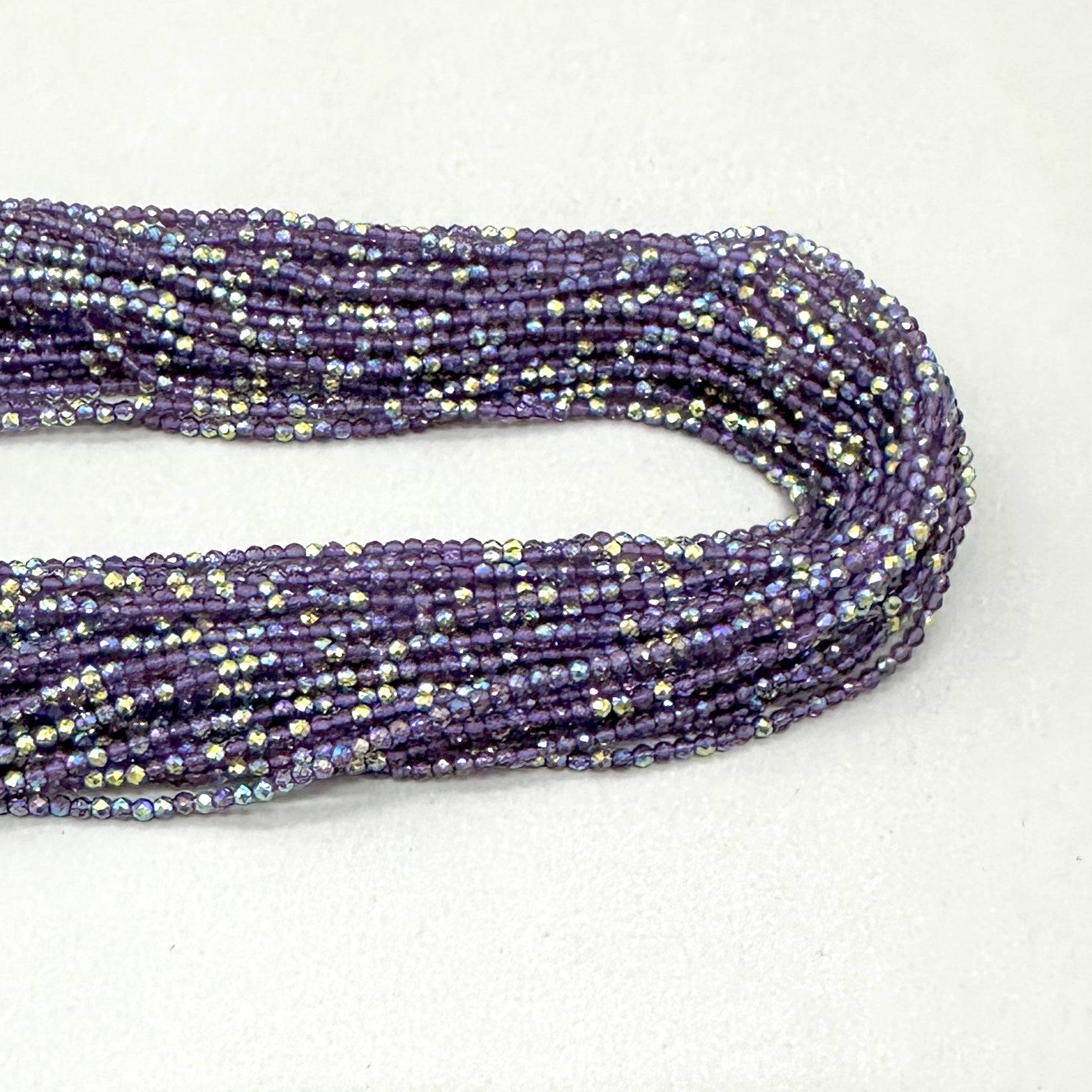 CRISTALES MINERALES FACETADO | MORADO TRASLUCIDO TORNASOL