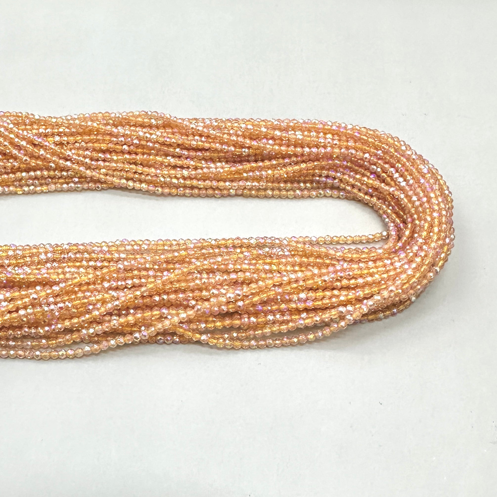 CRISTALES MINERALES FACETADO | DAMASCO TRASLUCIDO TORNASOL