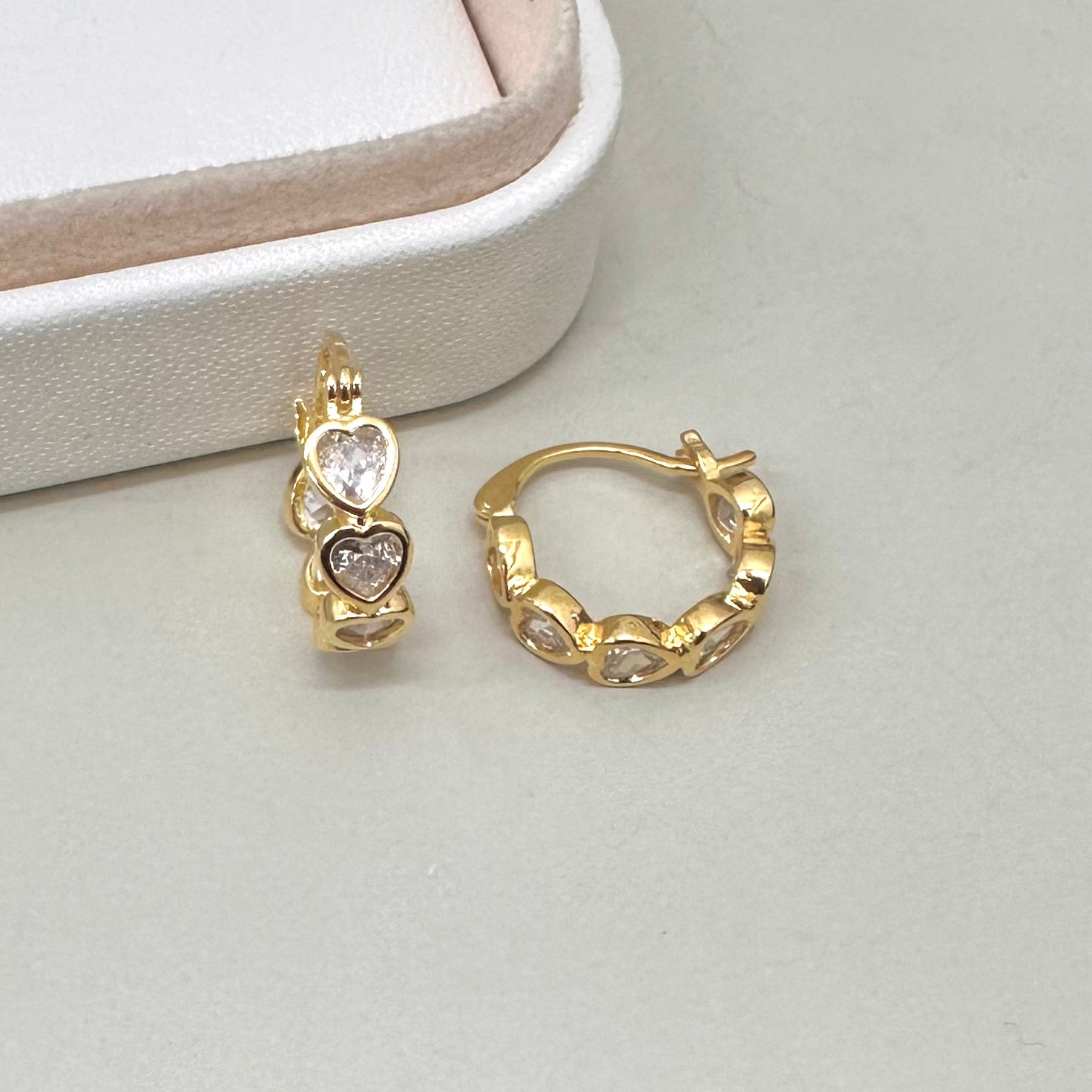 AROS BAÑO DE ORO | ARGOLLA CORAZONES ZIRCONES | 17MM