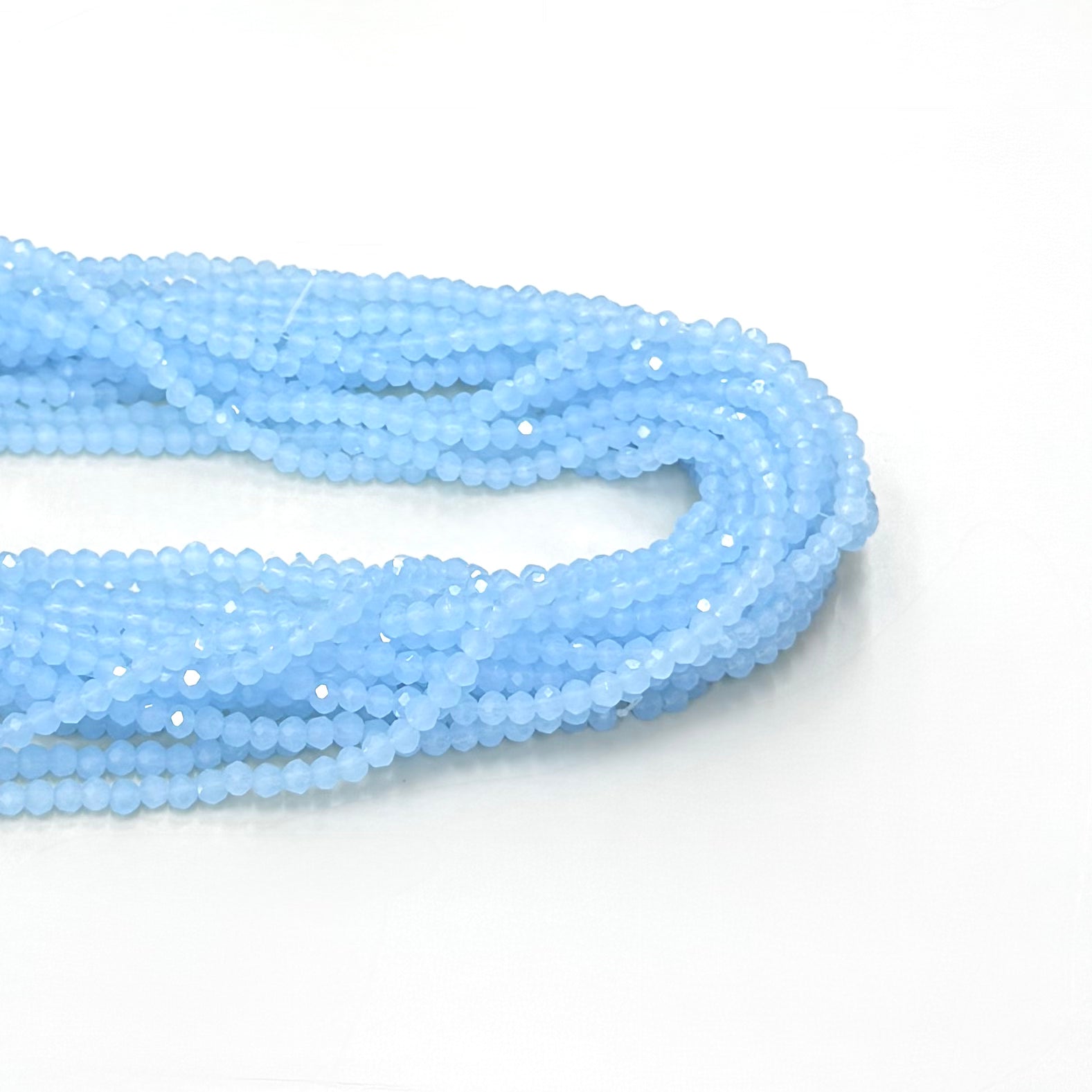 CRISTAL CHATO |4.3MM| CELESTE CLARO OPALESCENTE