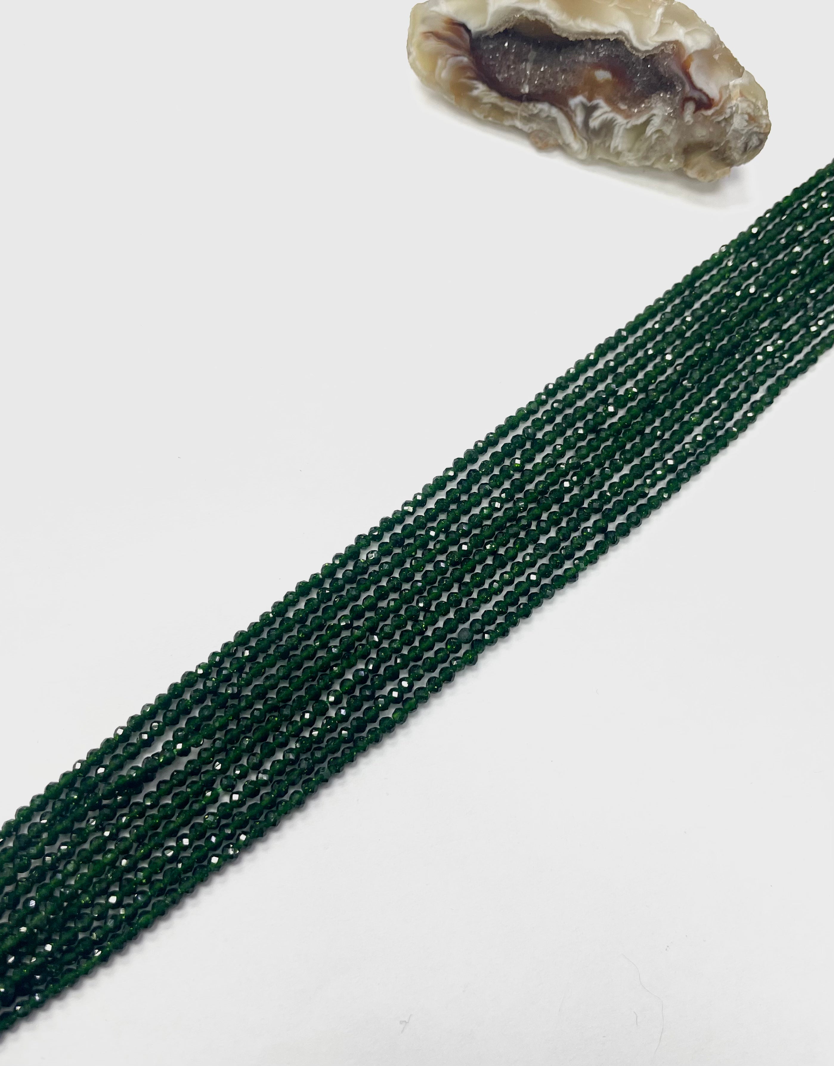PIEDRAS NATURALES | MINI | TURMALINA VERDE | 2.2MM A 2.5MM