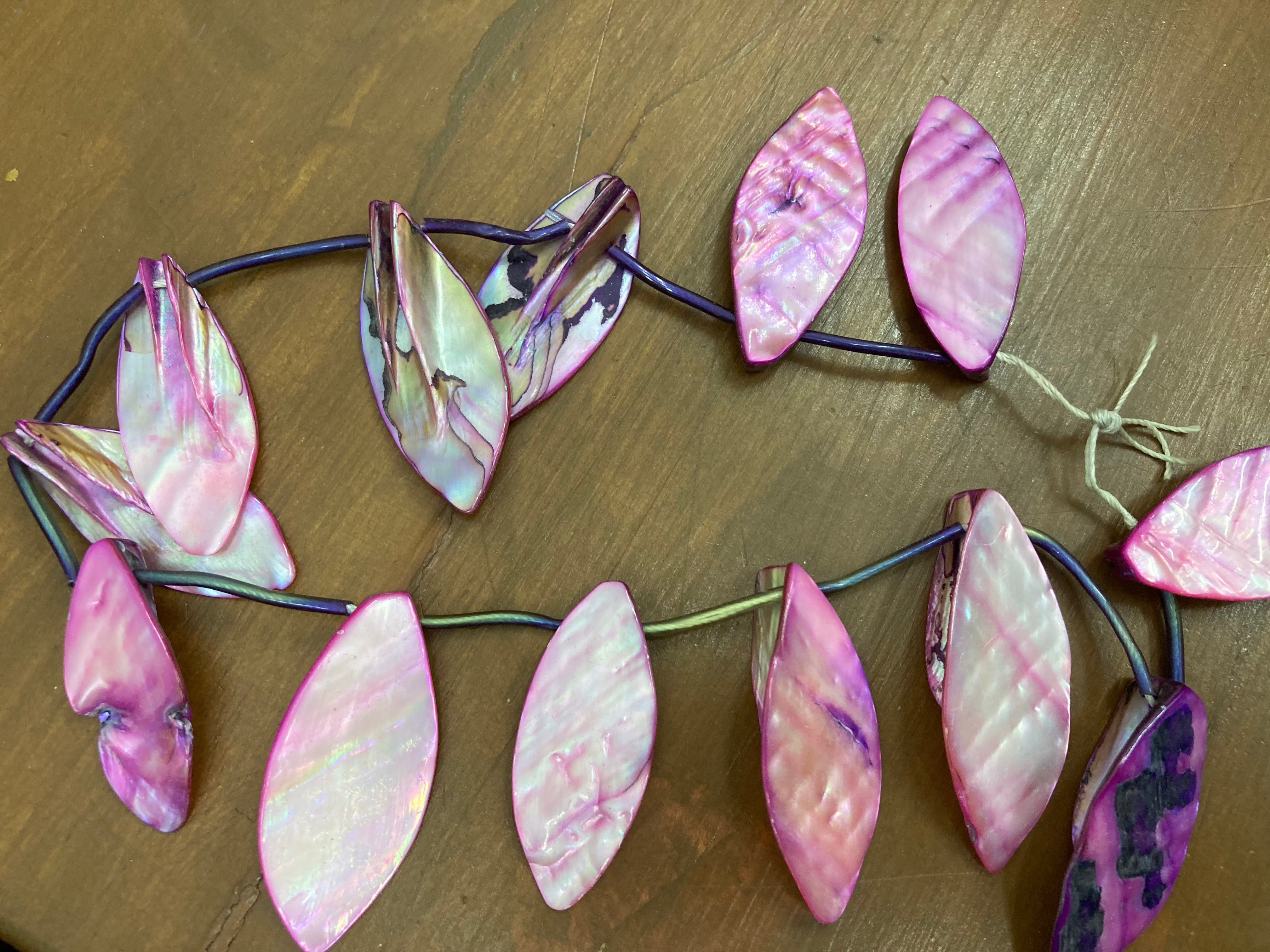 HOJAS DE NACAR | 4CM | MORADO