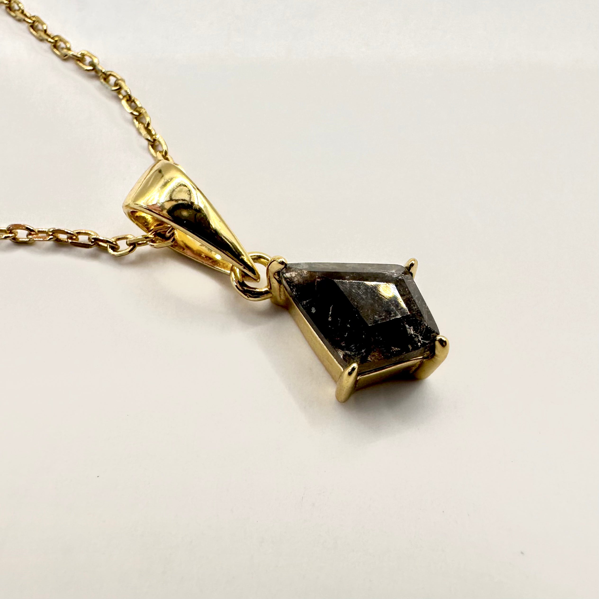 COLLAR “COMETA” | DIAMANTE HERKIMER | BAÑO DE ORO 14K