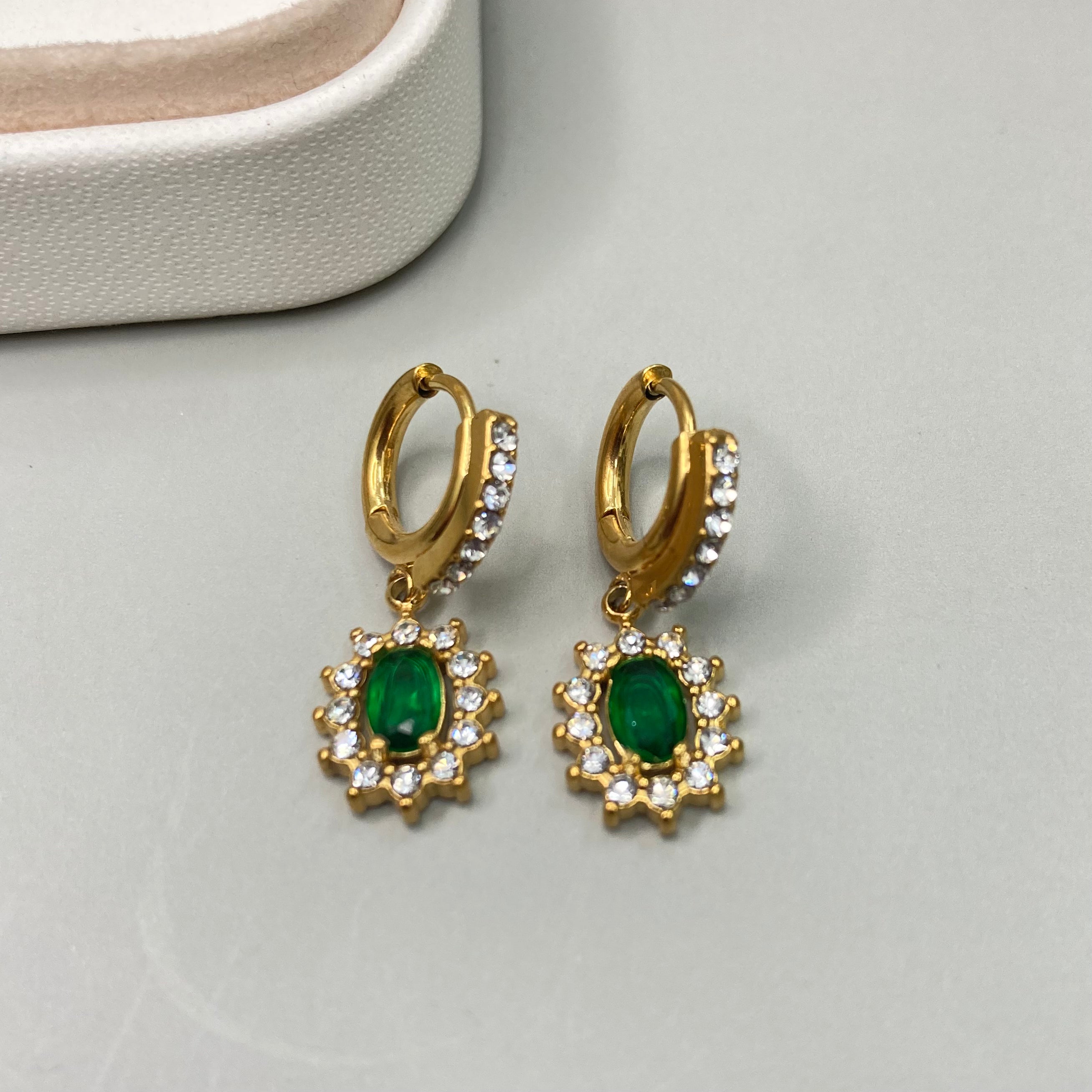 AROS | COLGANTE FLOR CON CRISTALES Y PIEDRA