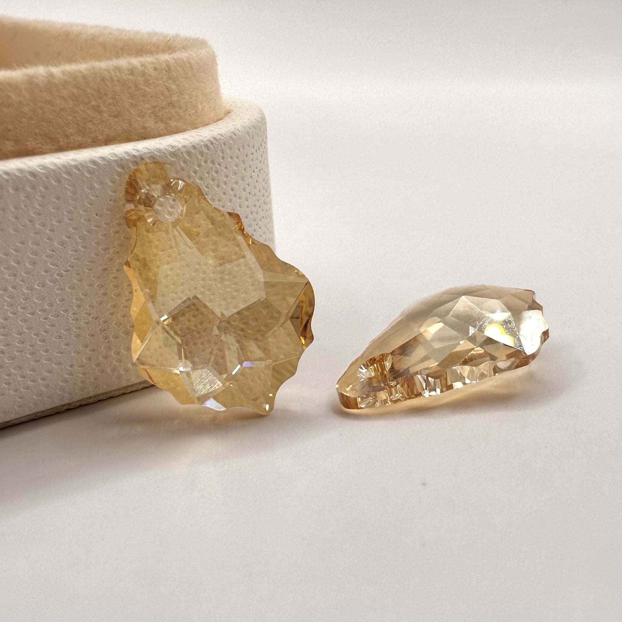 SWAROVSKI CRYSTALS | COLGANTE BARROCO (C3)