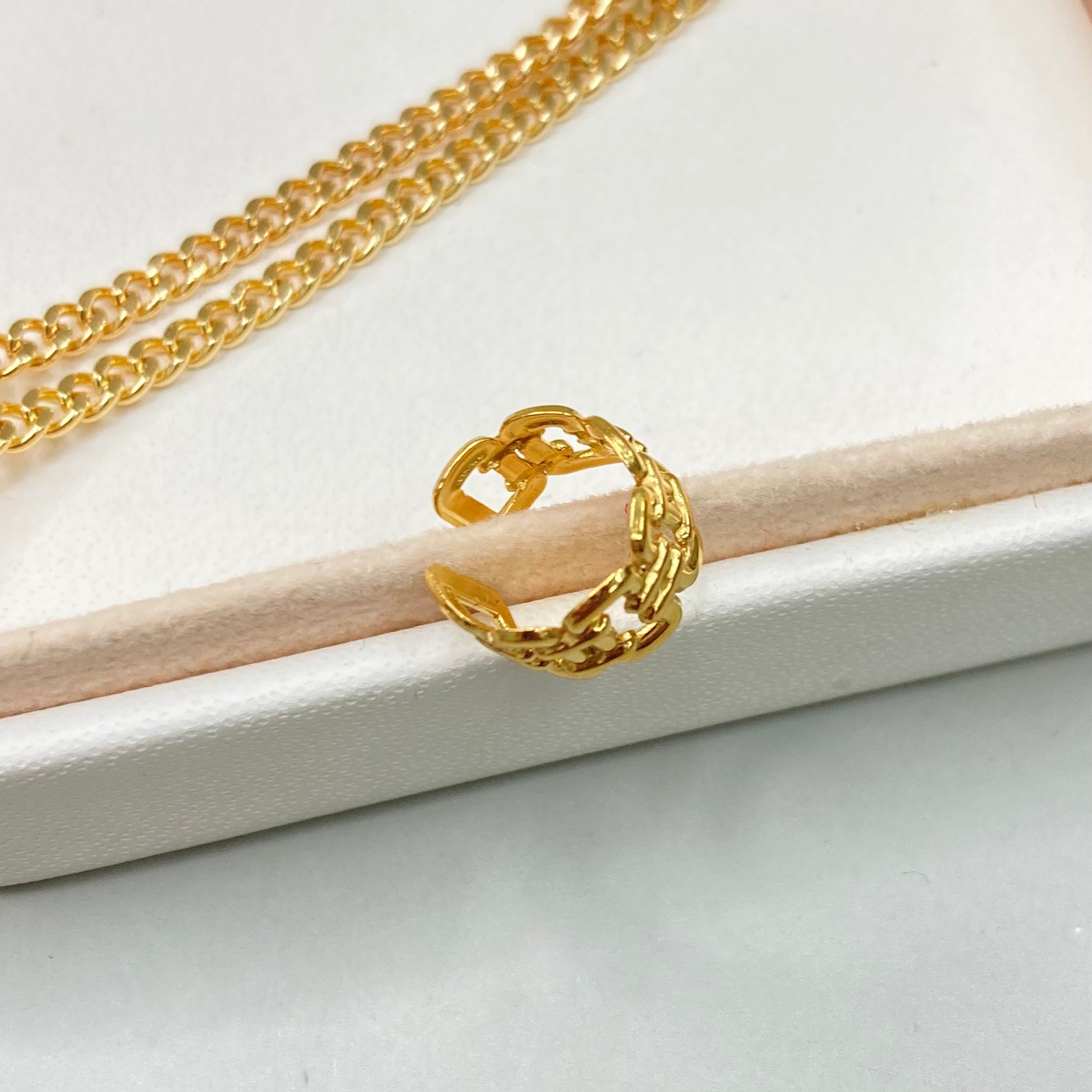 EAR CUFF CADENA ESLABON CORTO DORADOS| BAÑO DE ORO 18K