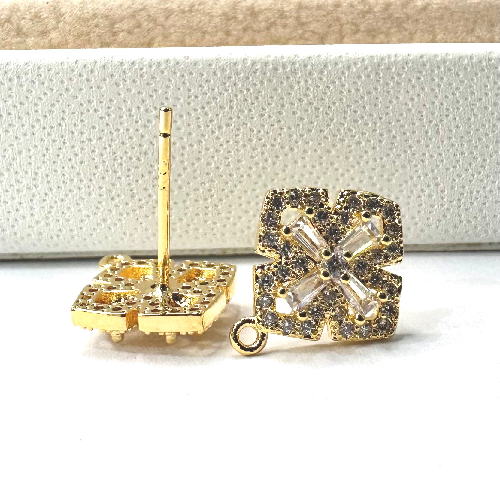 BASE DE ARO | CRUZ | BAÑO ORO 18K Y CIRCON | 11MM