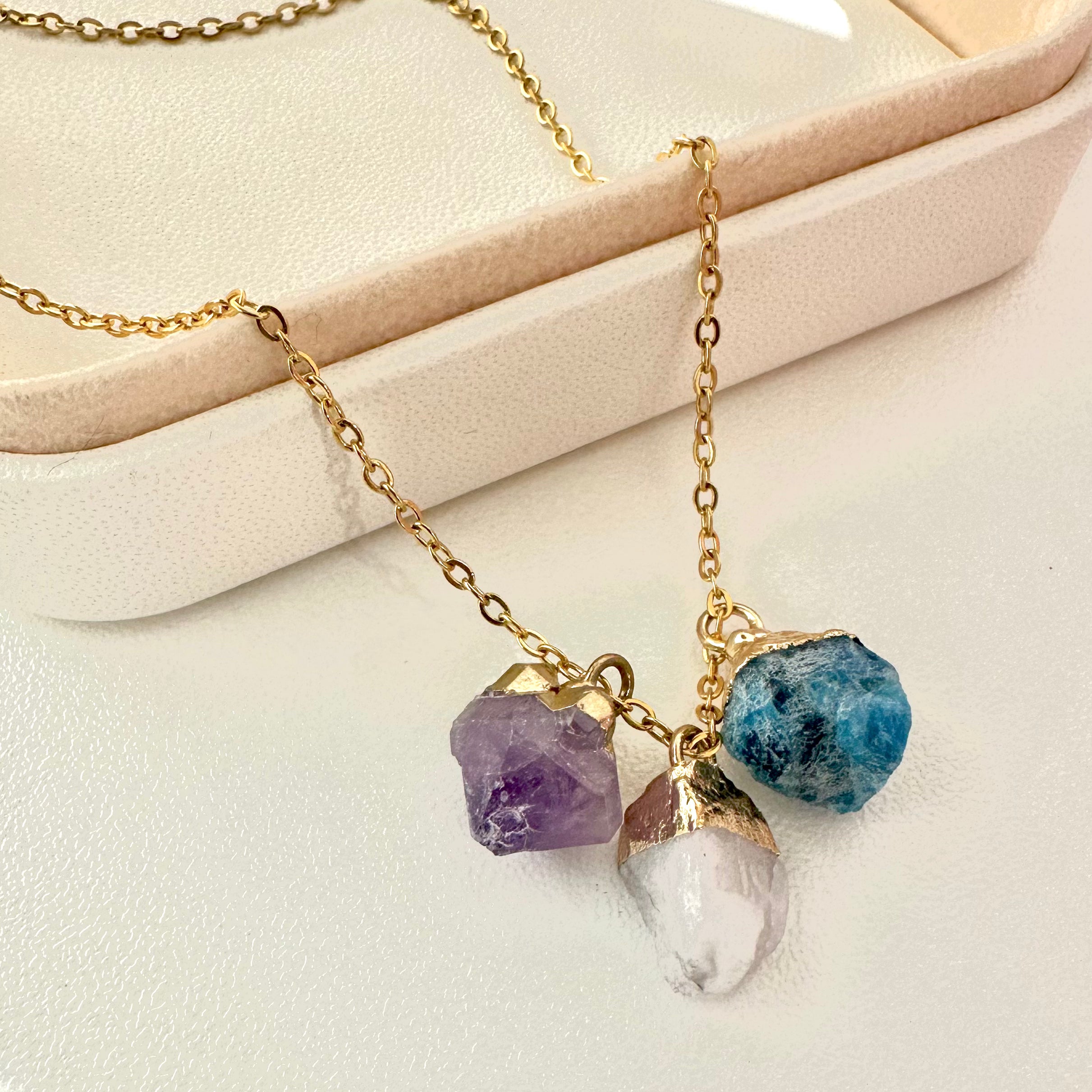 COLLAR 3 PIEDRAS | PISCIS | BAÑO DE ORO | 49CM