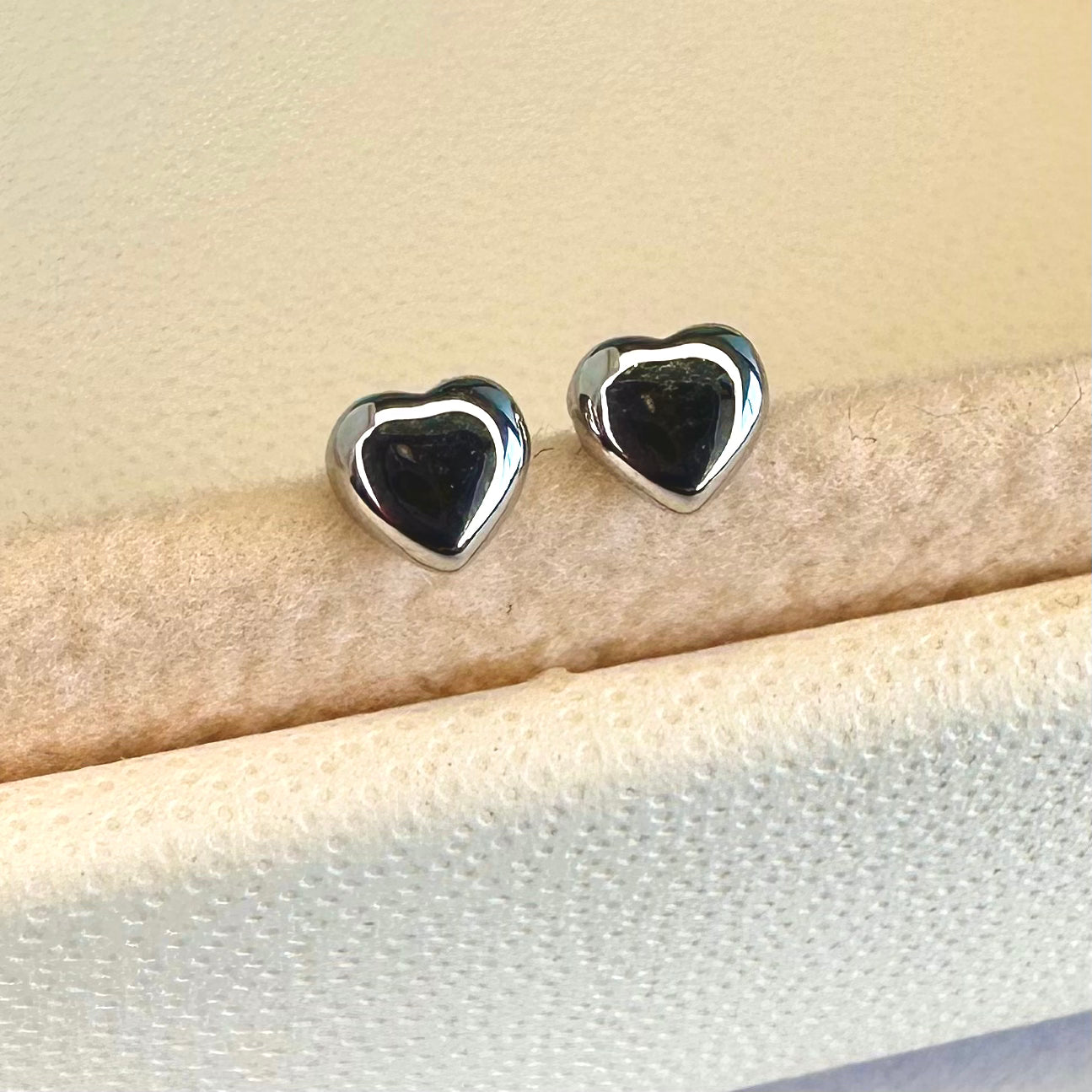 AROS MINI CORAZON | BAÑO DE RODIO | 4MM