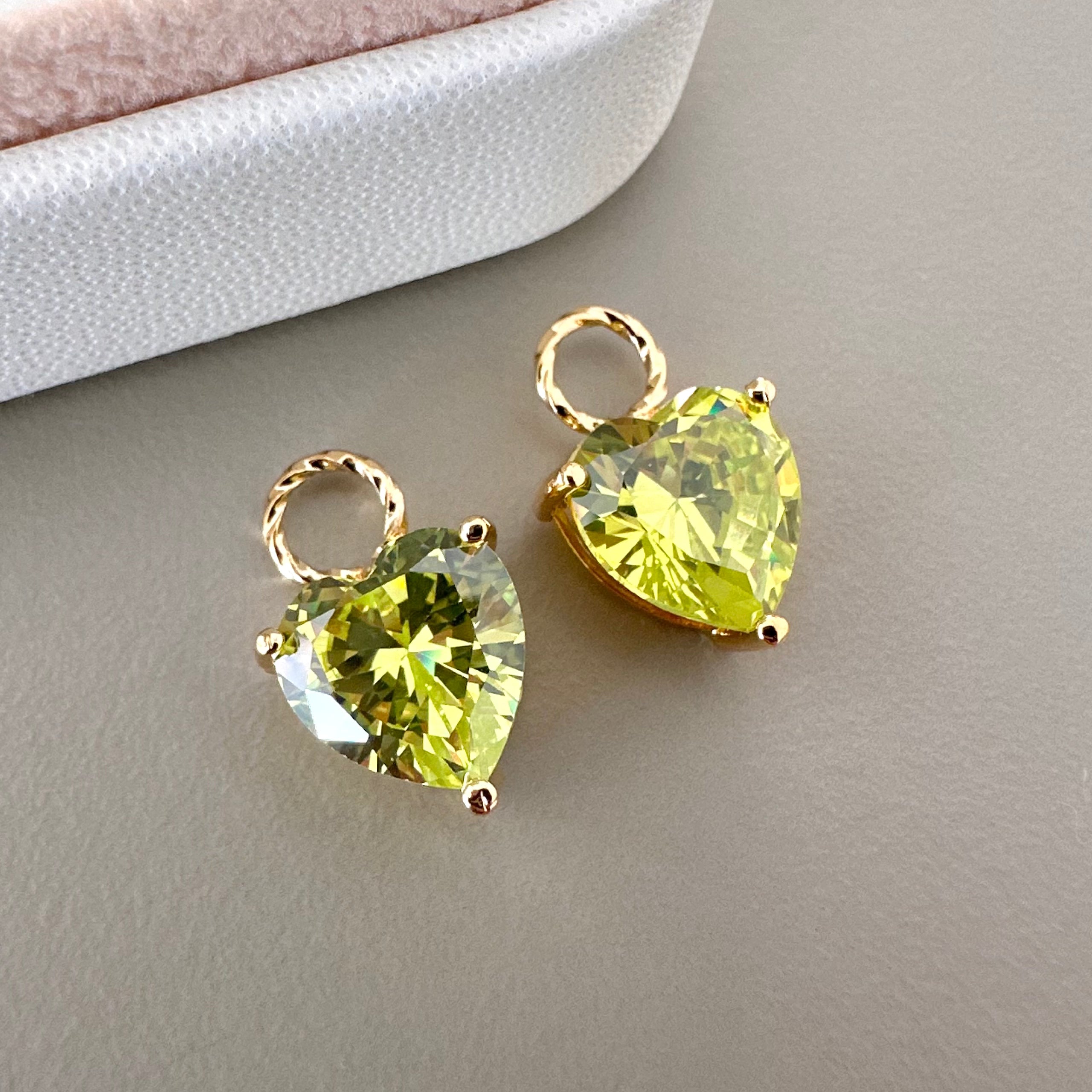 COLGANTE CORAZON | CIRCONITA | AAA