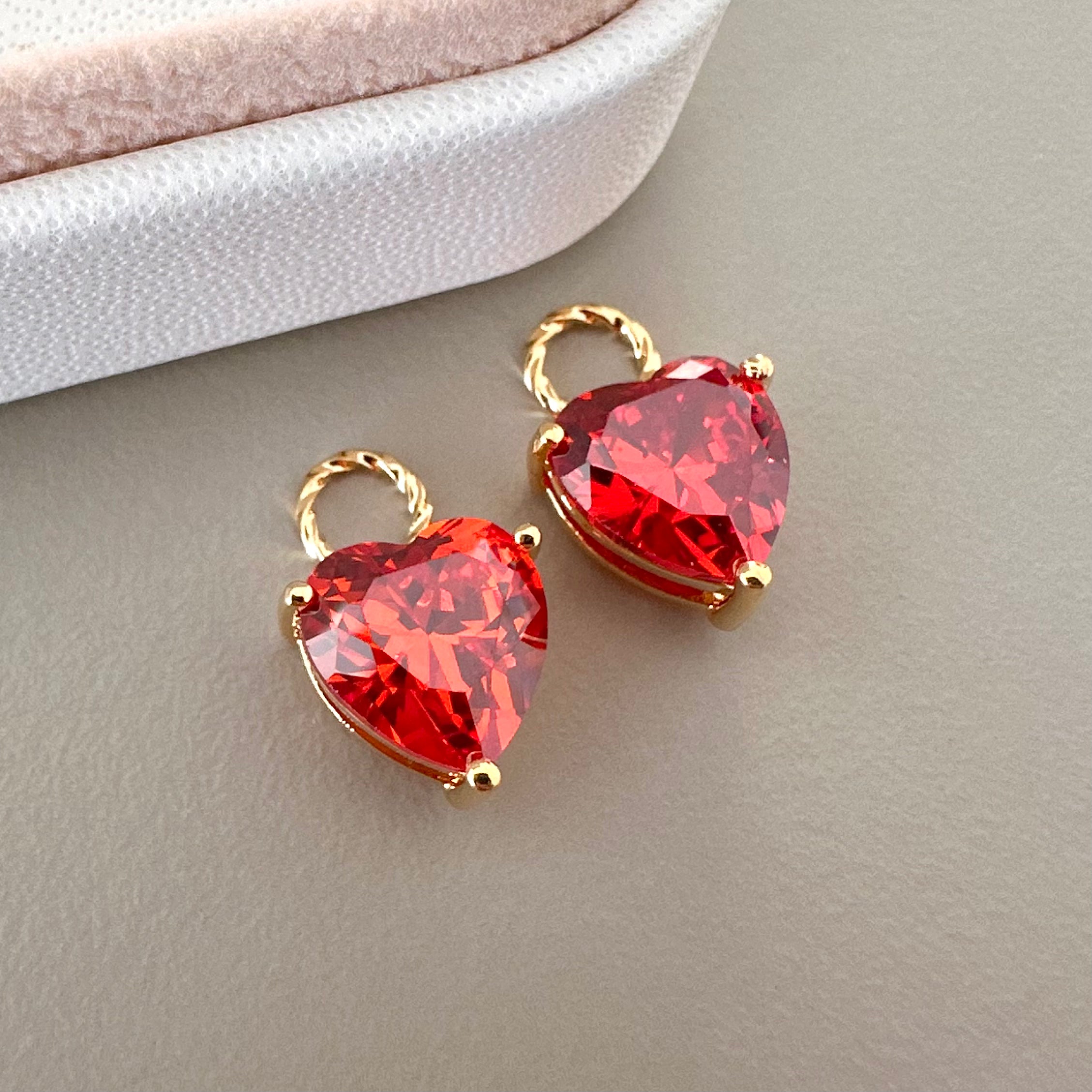 COLGANTE CORAZON | CIRCONITA | AAA