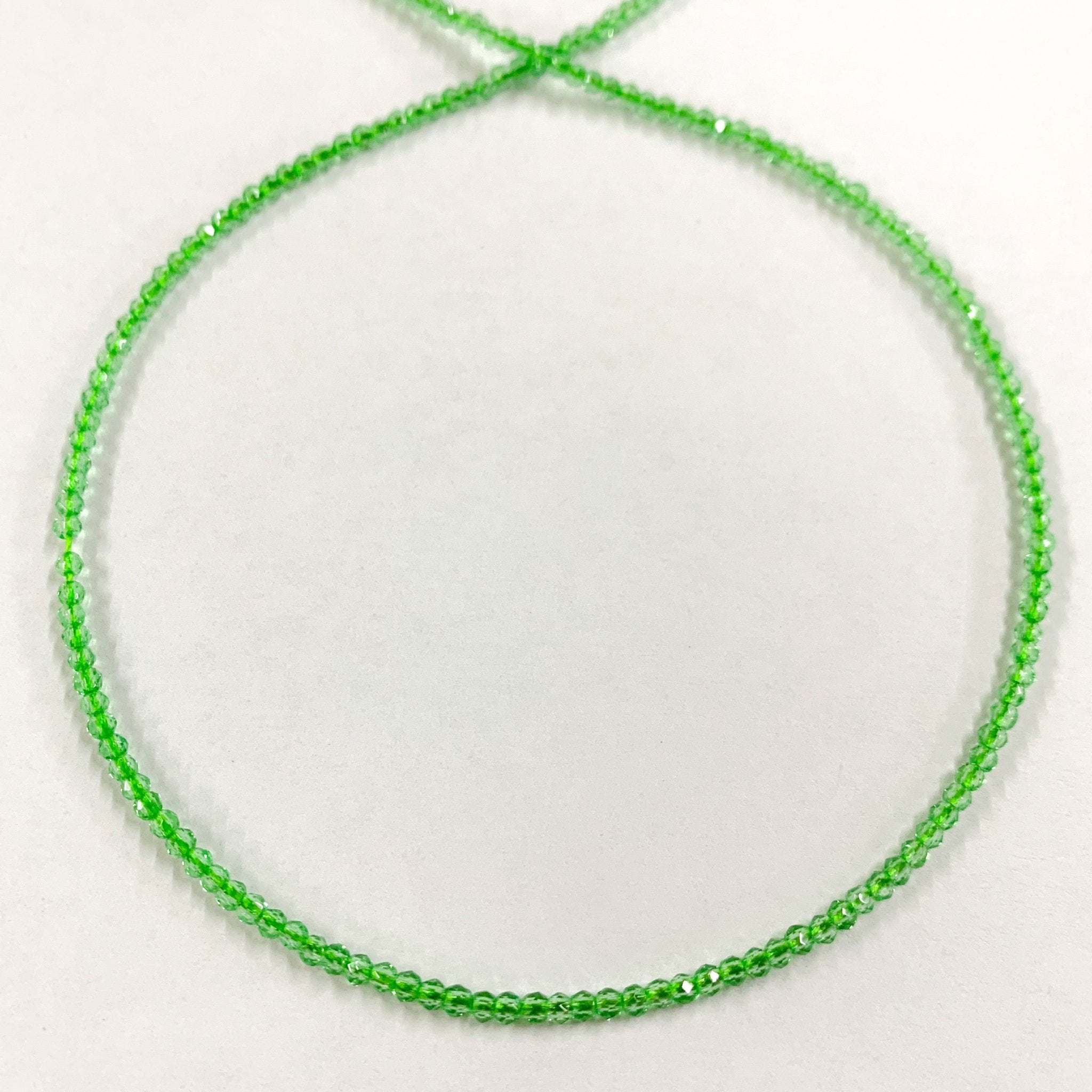 PIEDRAS NATURALES | MINI | CIRCONITA VERDE PASTO TRASL | 2.2MM