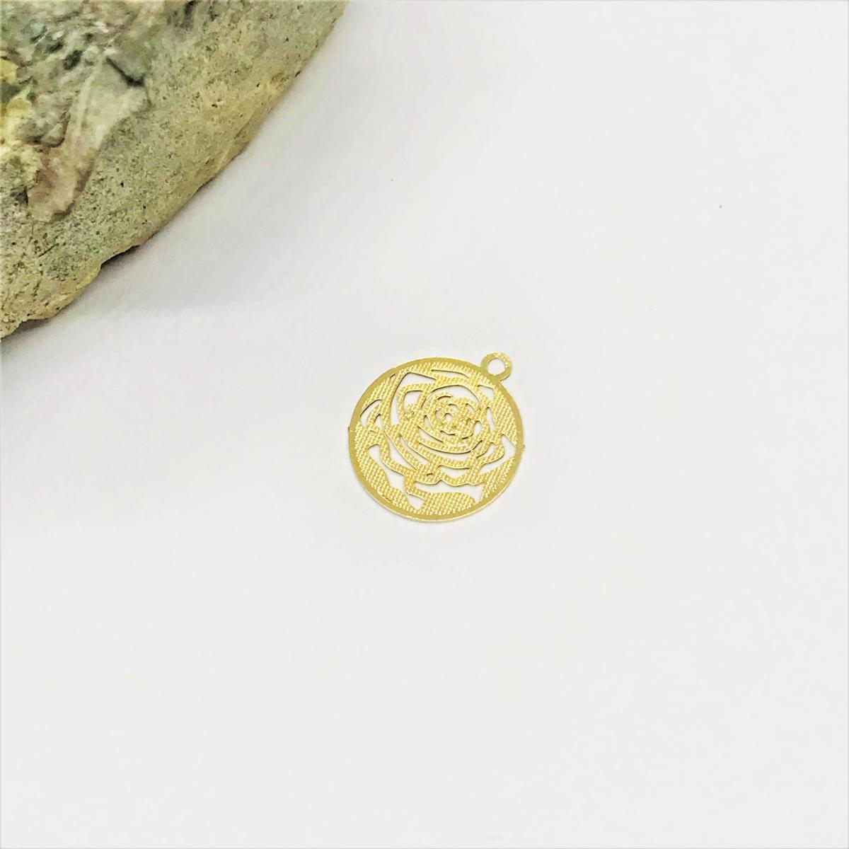 COLGANTE FLOR | BAÑO DE ORO 18K | 15MM