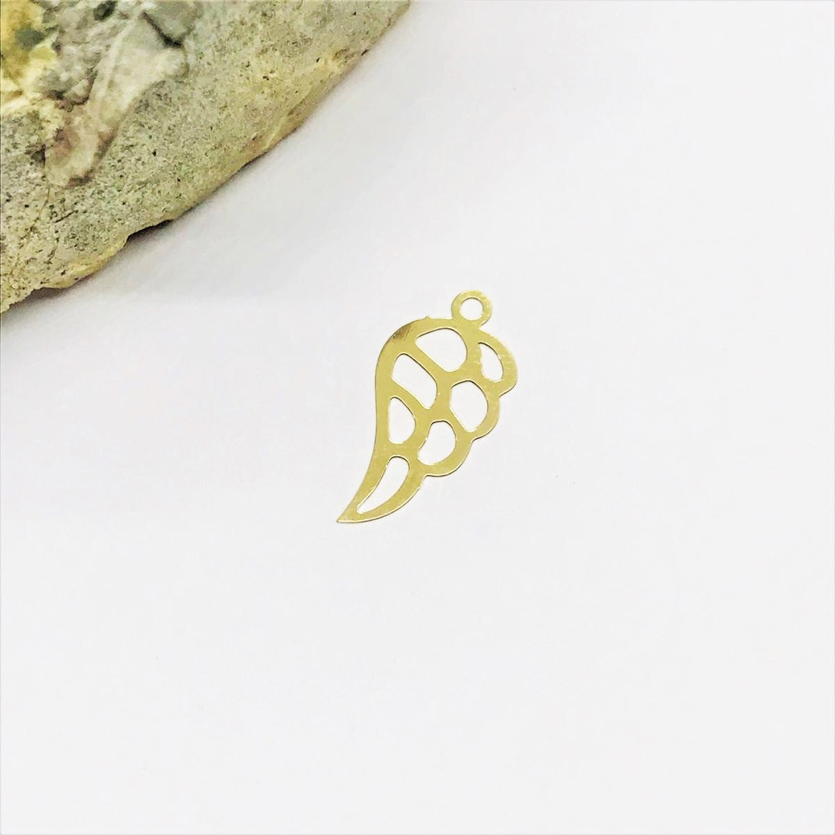 COLGANTE ALA | BAÑO DE ORO 18K | 16MM