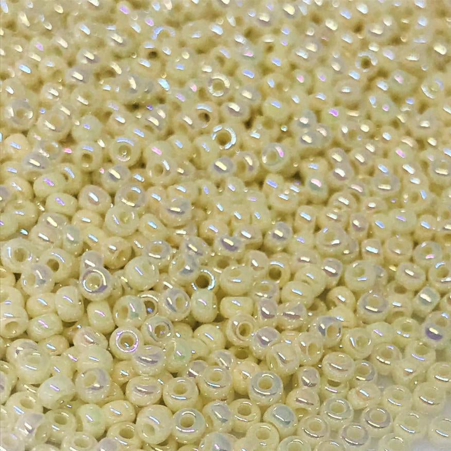 MIYUKI ROUND ROCAILLES 11/0 | 486RR | OPAQUE RAINBOW MARFIL A (C20)