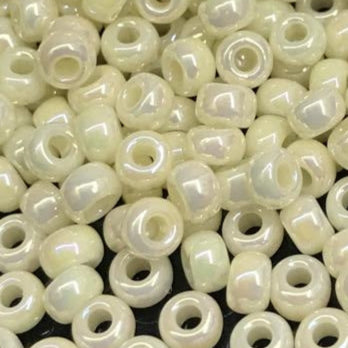 Miyuki Round Rocailles 8/0 | 486RR | Tornasol Mantequilla (C9)