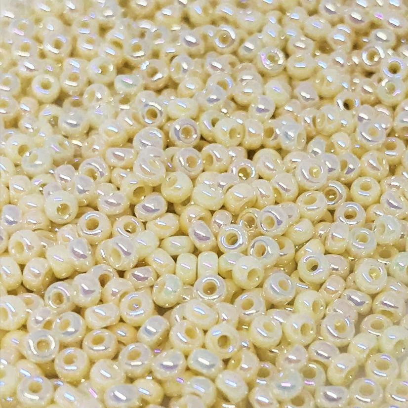 MIYUKI ROUND ROCAILLES 11/0 | 487RR | OPAQUE RAINBOW MARFIL B (C18)(C6)