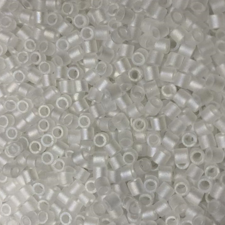 Miyuki Delica Beads 8/0 | 851DB | Blanco Opalescente (C9)