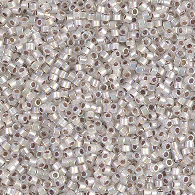 Miyuki Delica Beads 11/0 | 223DB | Blanco opal tornasol