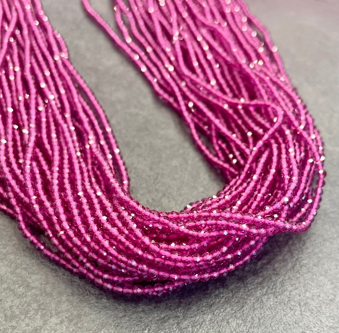 PIEDRAS NATURALES | MINI | CIRCONITA FUCSIA MEDIO | 2MM (1-16A)