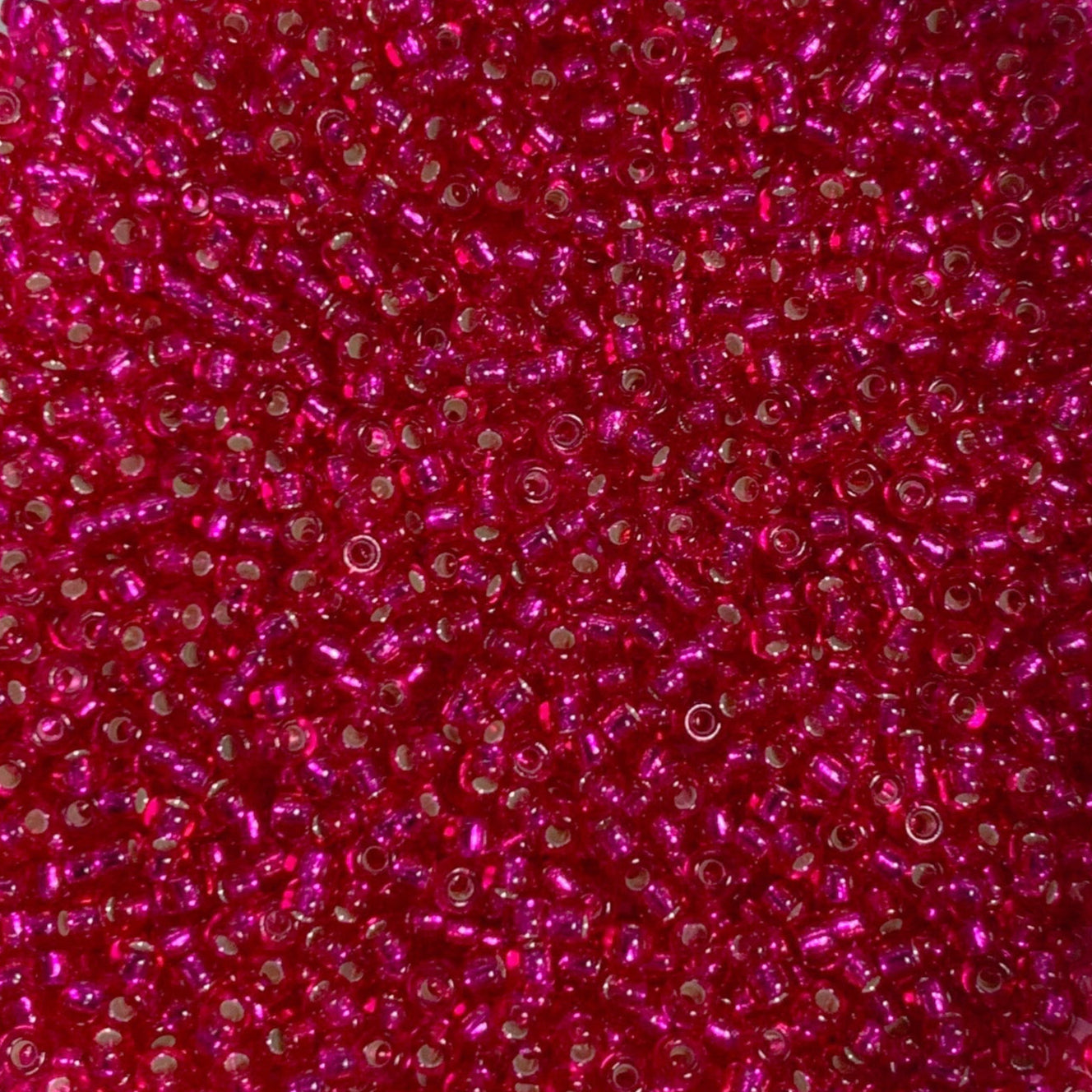 Miyuki Round Rocailles 11/0 | 1436RR | Silverline Fucsia (C27)