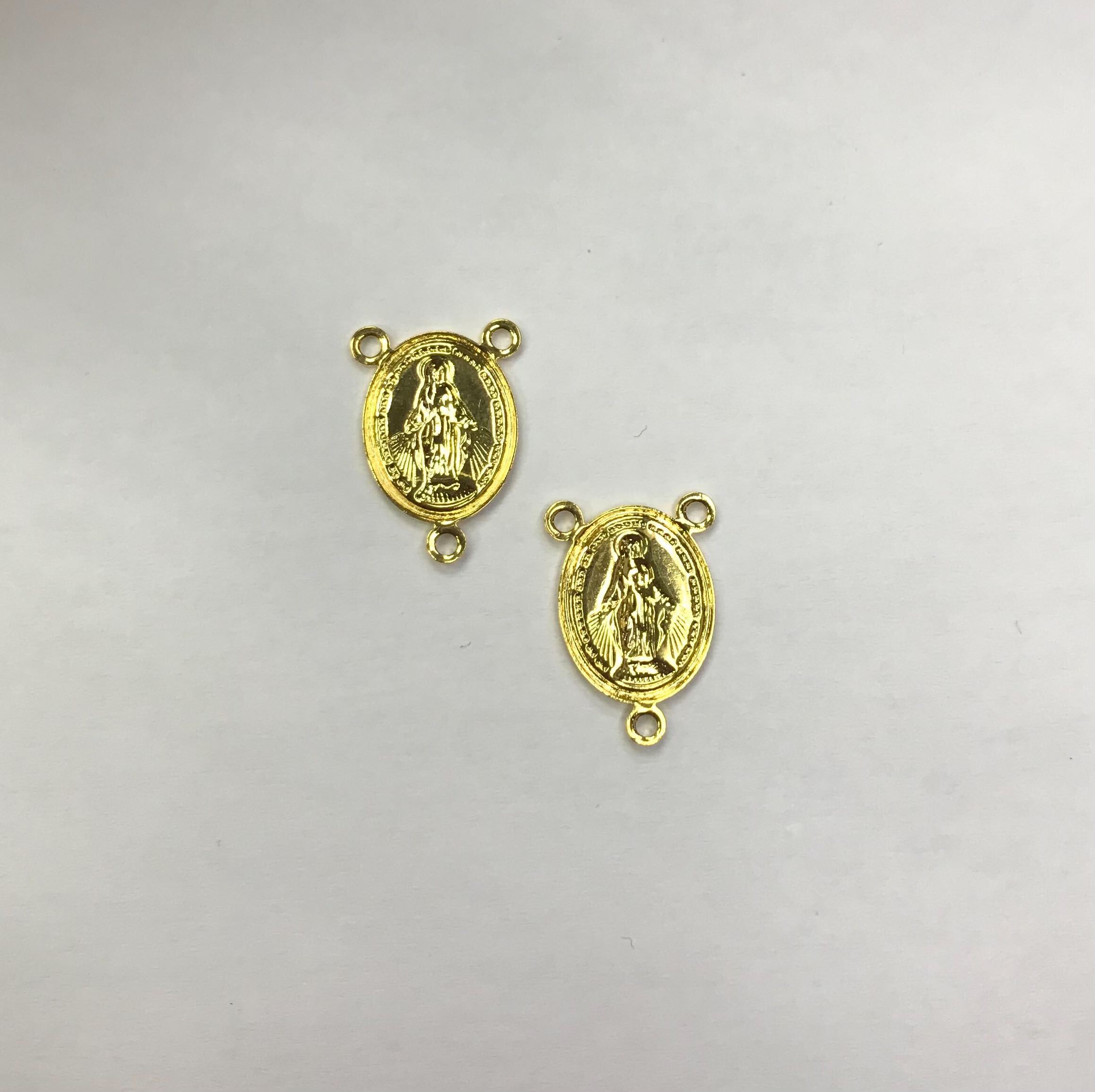 COLGANTE MARIETA | BAÑADO EN ORO 24K | 16.3MM X 10.7MM