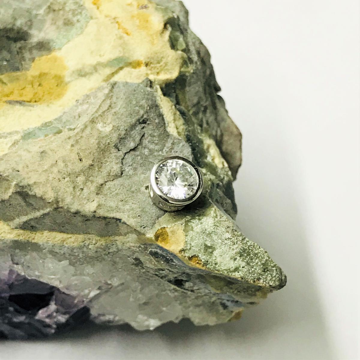 PUNTO DE LUZ PLATA 925 | 6MM