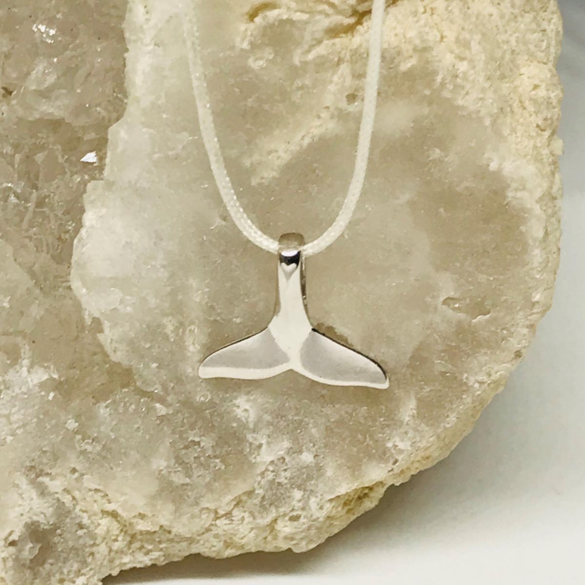 COLGANTE COLA DE BALLENA PLATA 925 | 14MM