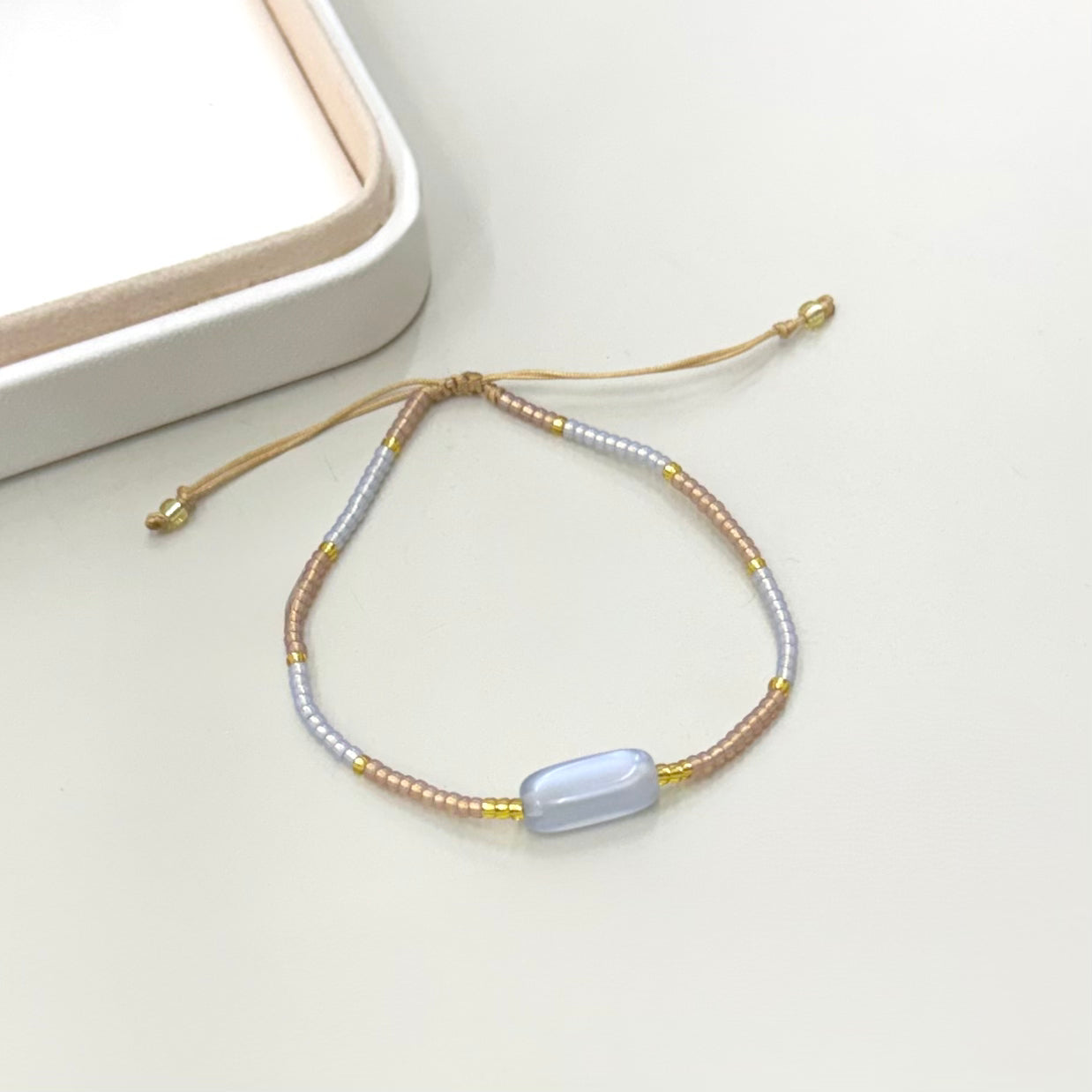 PULSERA ACRILICO CELESTE | LUNAM