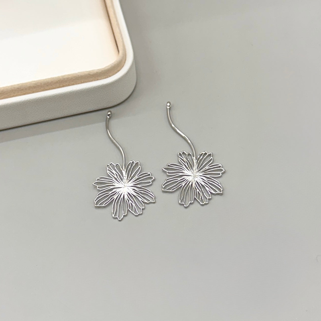 COLGANTE  | FLOR INVERTIDA | 1 UND