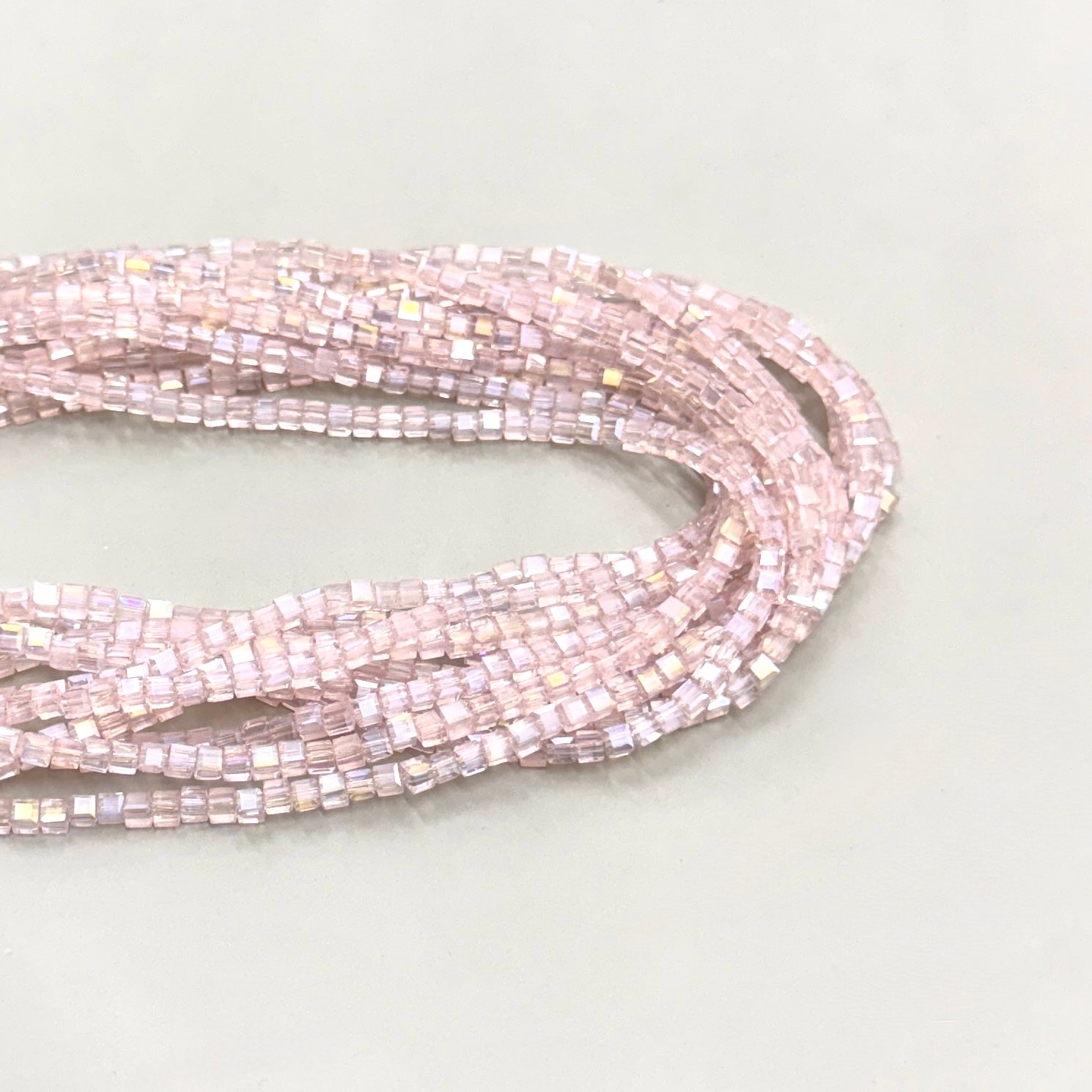 CRISTAL CUADRADO | 3MM | ROSA TRASLUCIDO TORNASOL