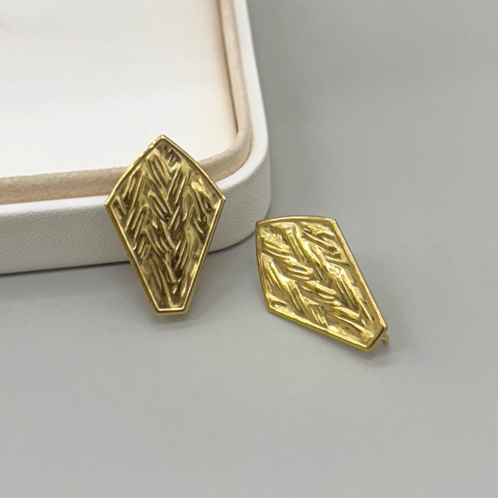 BASE DE ARO | PENTAGONO IRREGULAR DISEÑO | ACERO | BAÑO DE ORO 18K | 30MM