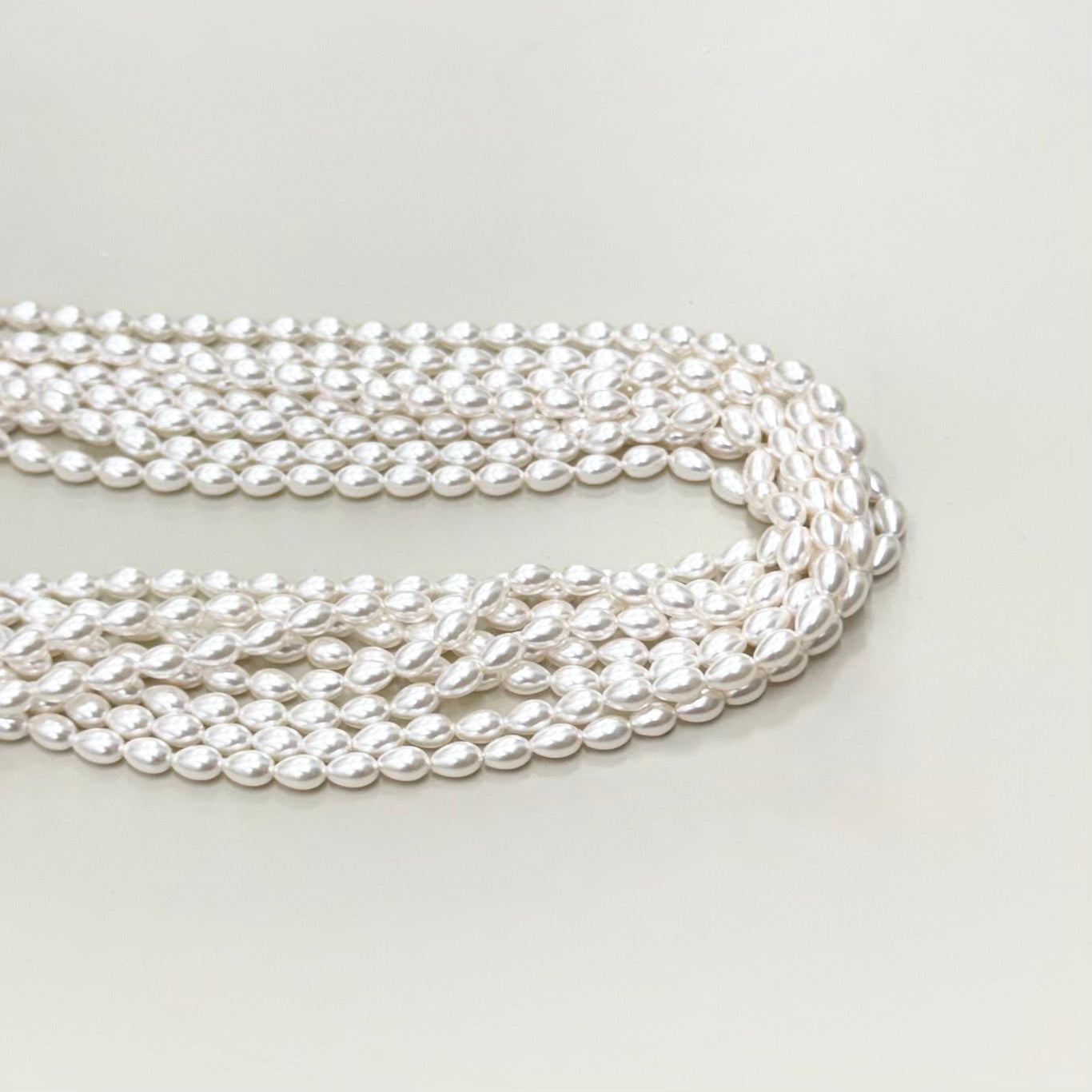 PERLA SHELL | GOTA CHAMPAGNE