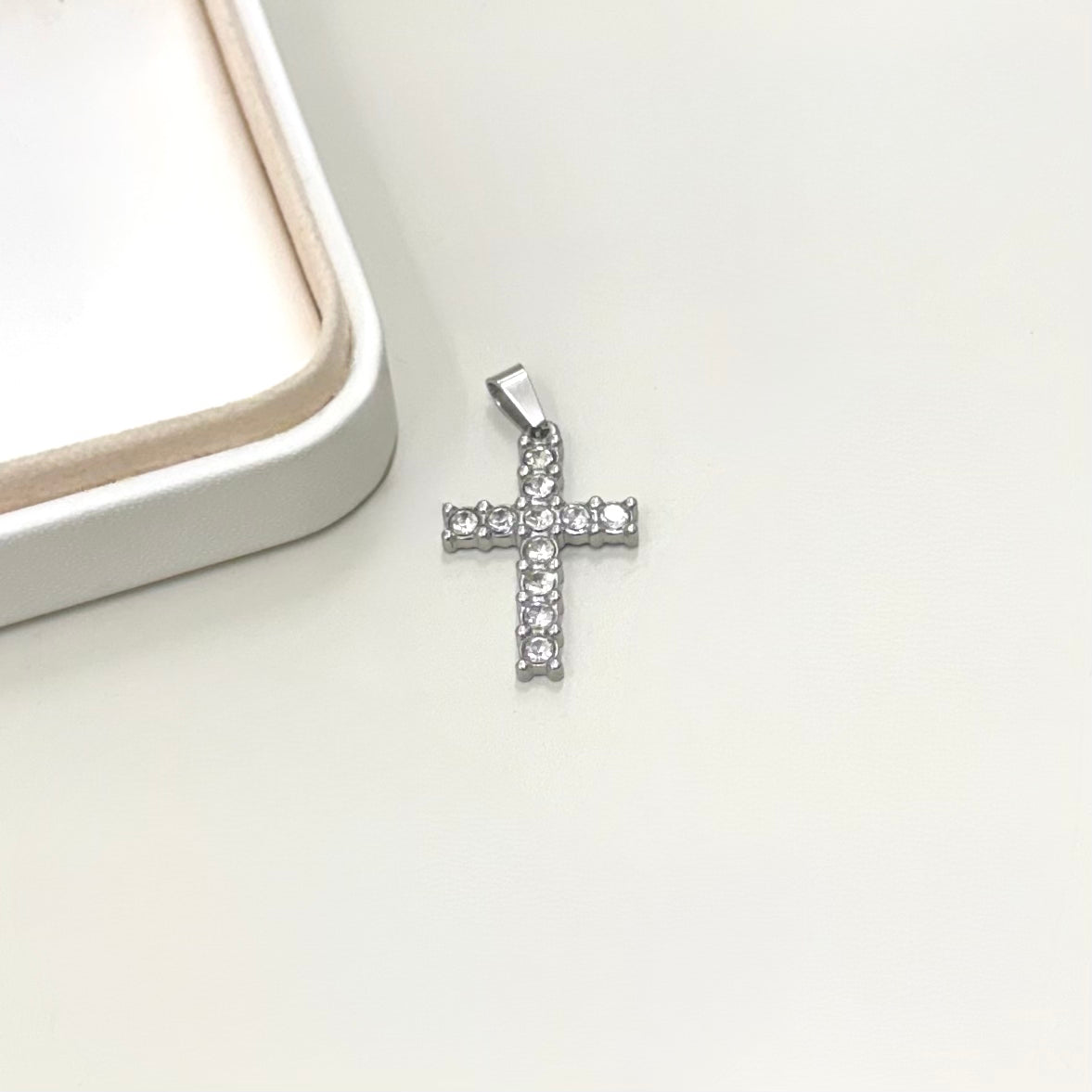 COLGANTE RELIGIOSO | CRUZ CON CIRCONES