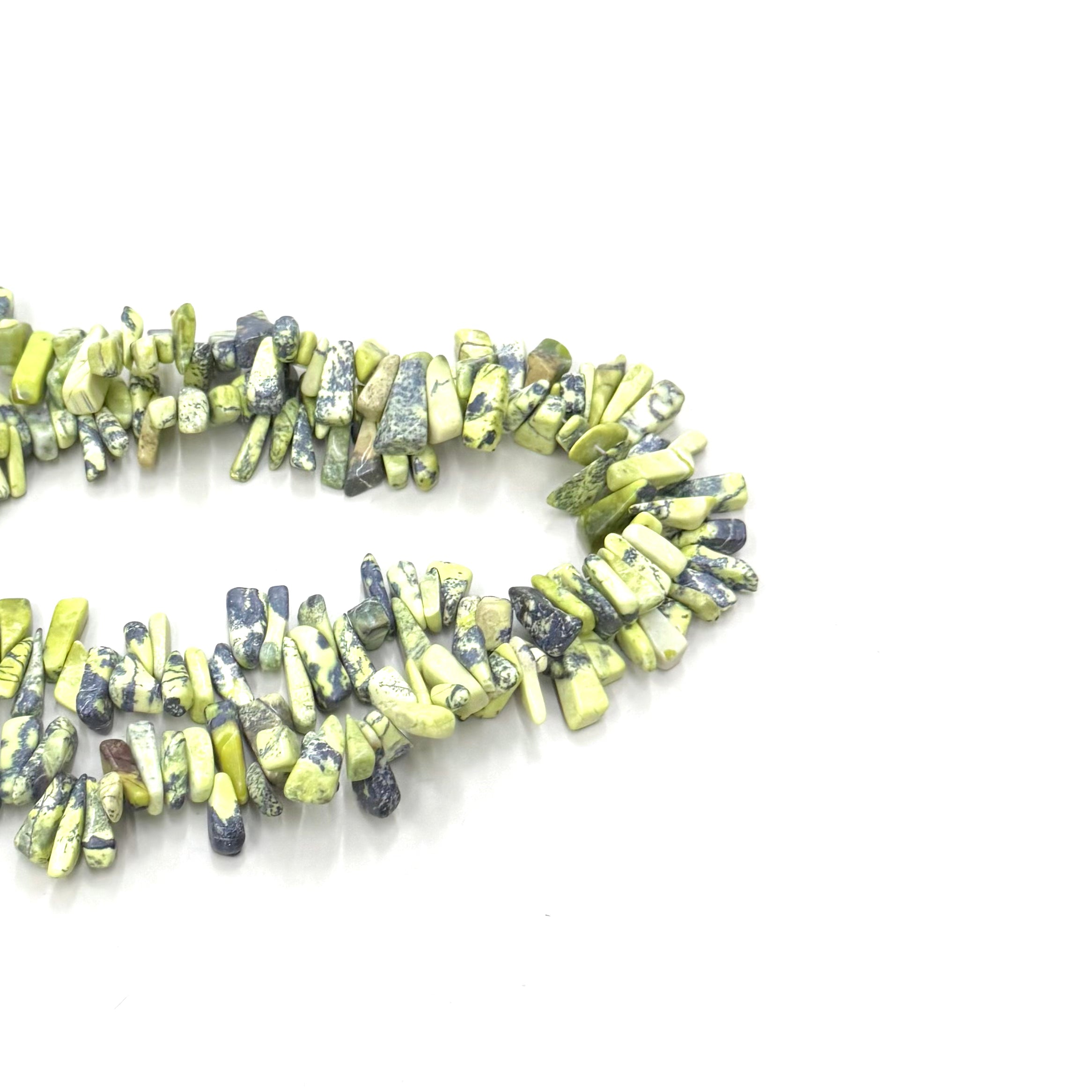 PIEDRA DE DISEÑO | SERPENTINA | DAGA IRREGULAR TRIANGULAR | 10X6MM