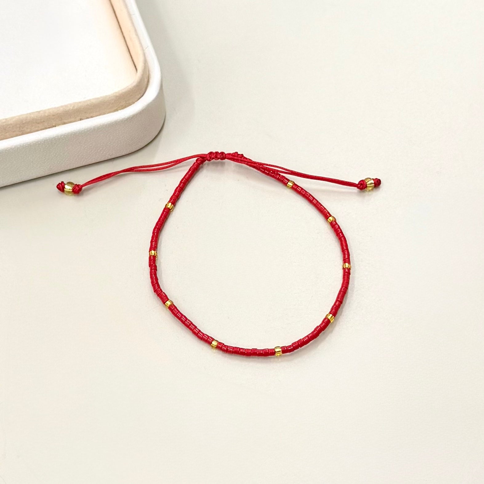 PULSERA ROJA | LUNAM