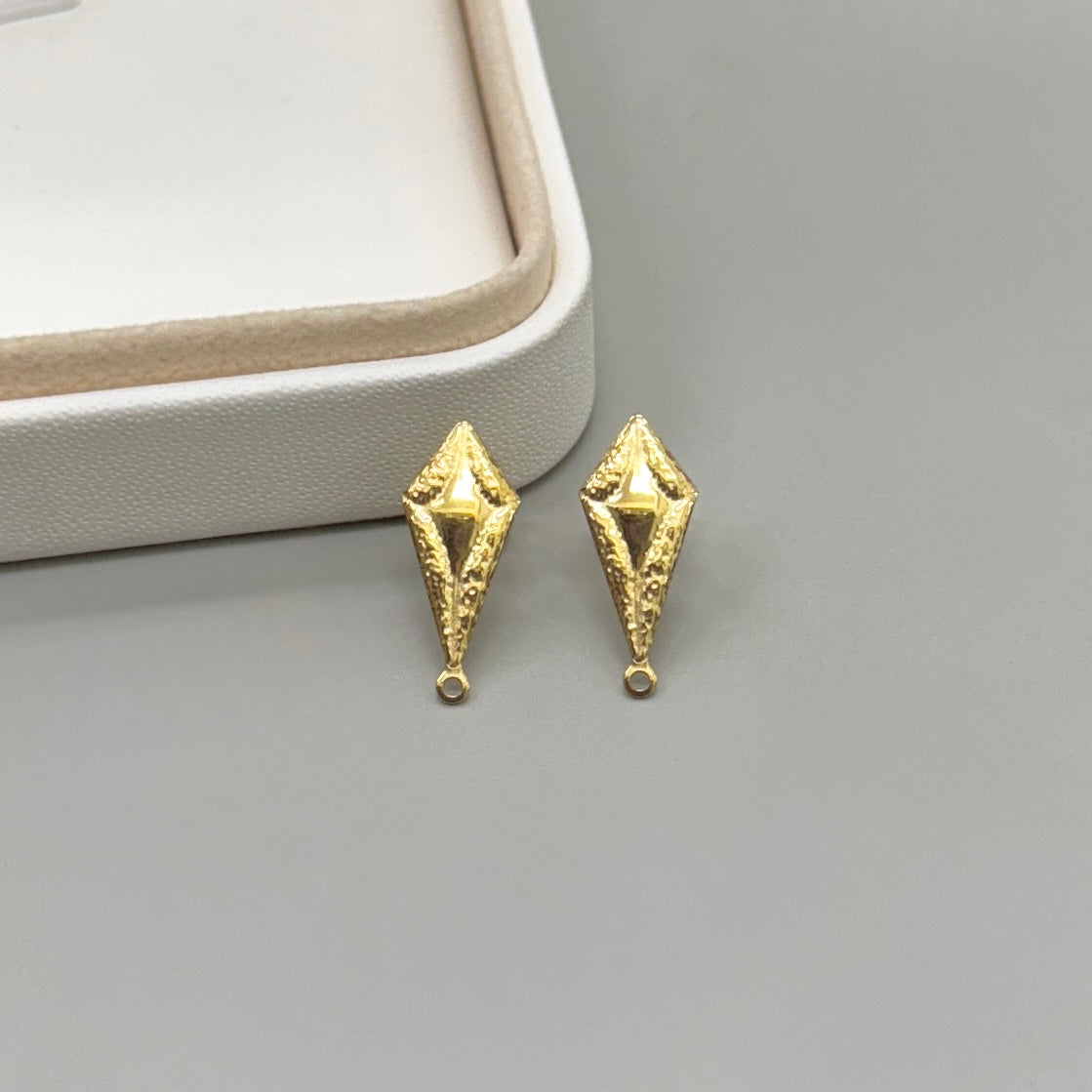 BASE DE ARO | COMETA DISEÑO | ACERO | BAÑO DE ORO 18K | 22MM