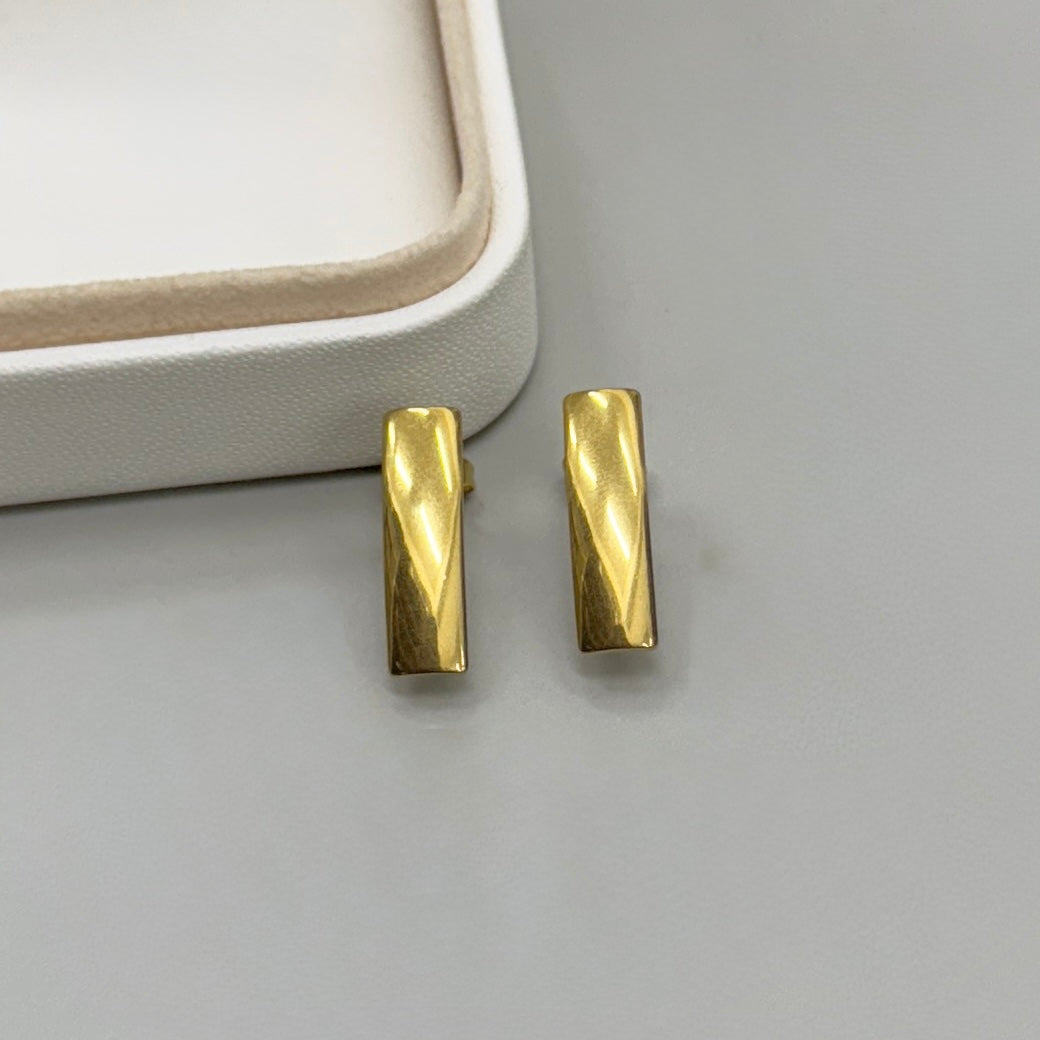 BASE DE ARO | RECTANGULO ANGOSTO LISO| ACERO | BAÑO DE ORO 18K | 21MM