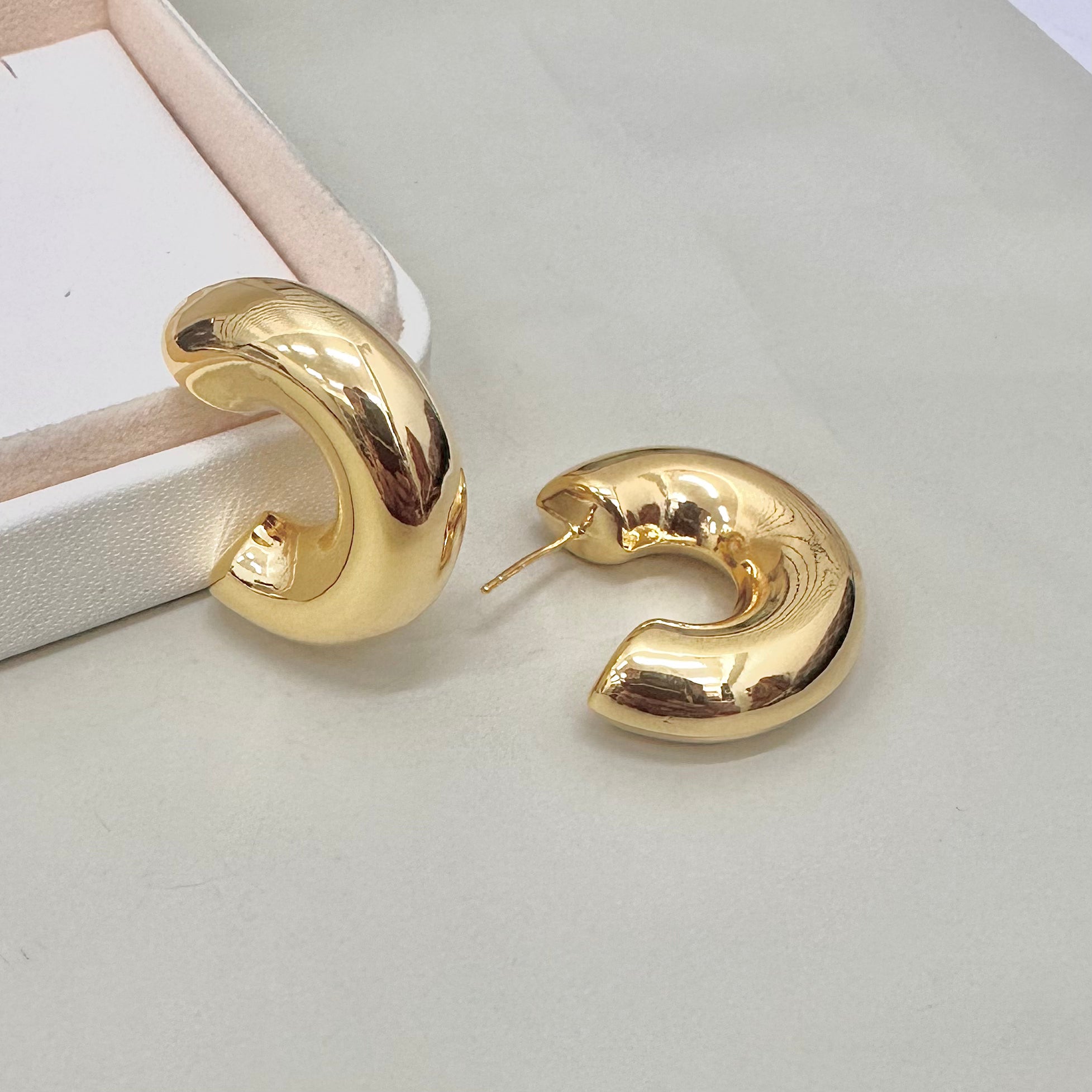 AROS  BAÑO DE ORO | ARGOLLAS EN C | 30MM X 8MM