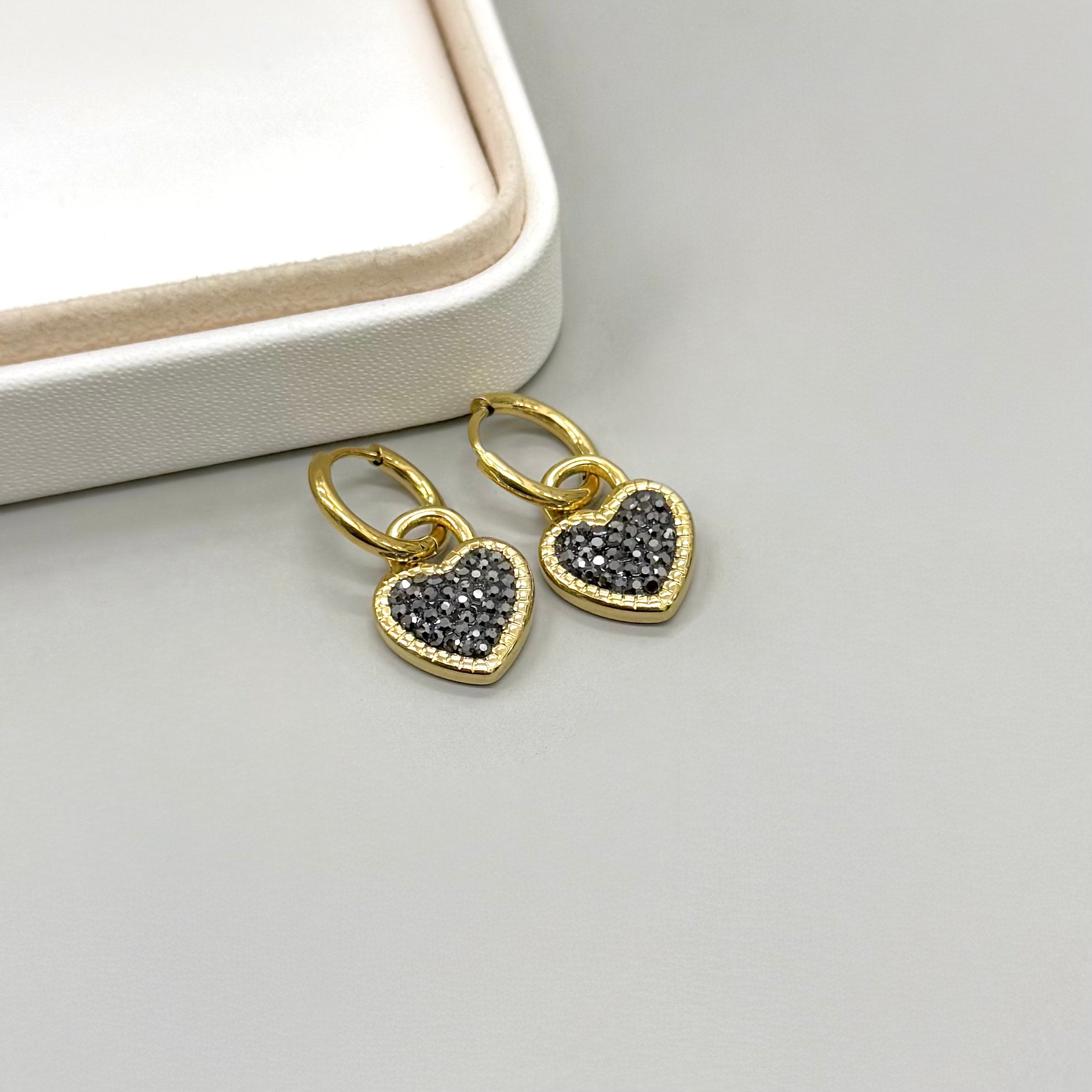 AROS | ARGOLLA CON DIJE DE CANDADO FORMA DE CORAZÓN Y CRISTALES