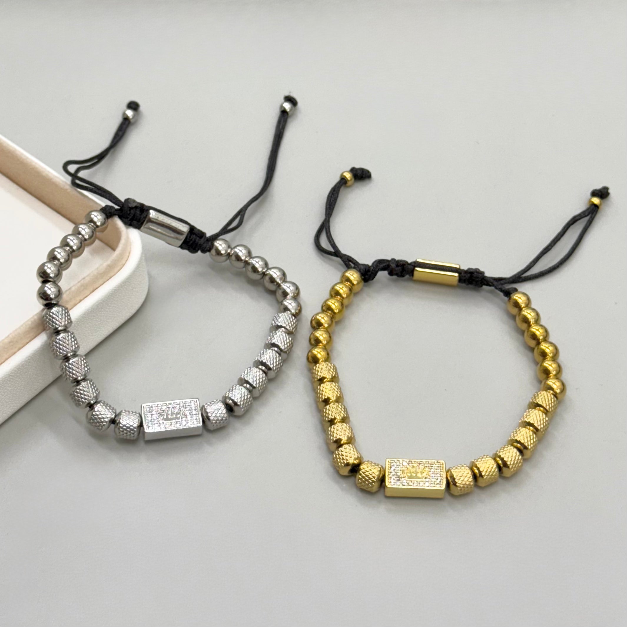 PULSERA HILO | CORONA CON STRASS